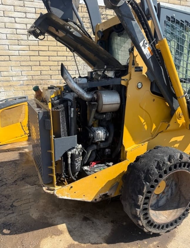 2013 John Deere 320D Skid-Steer Loader for Sale | 2200 Hours | San Antonio, TX - View 9