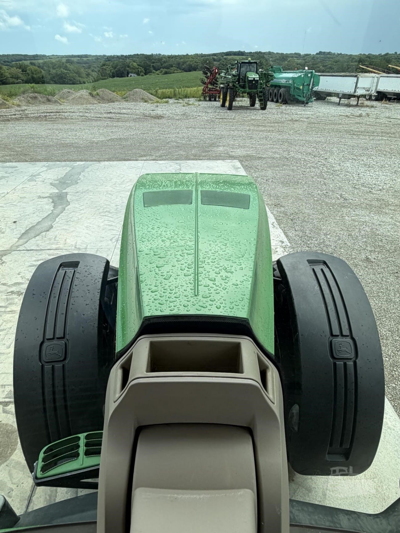 2013 John Deere 8235R Field Tractors Power for sale in Bedford, IA - listing photo 10 of 15