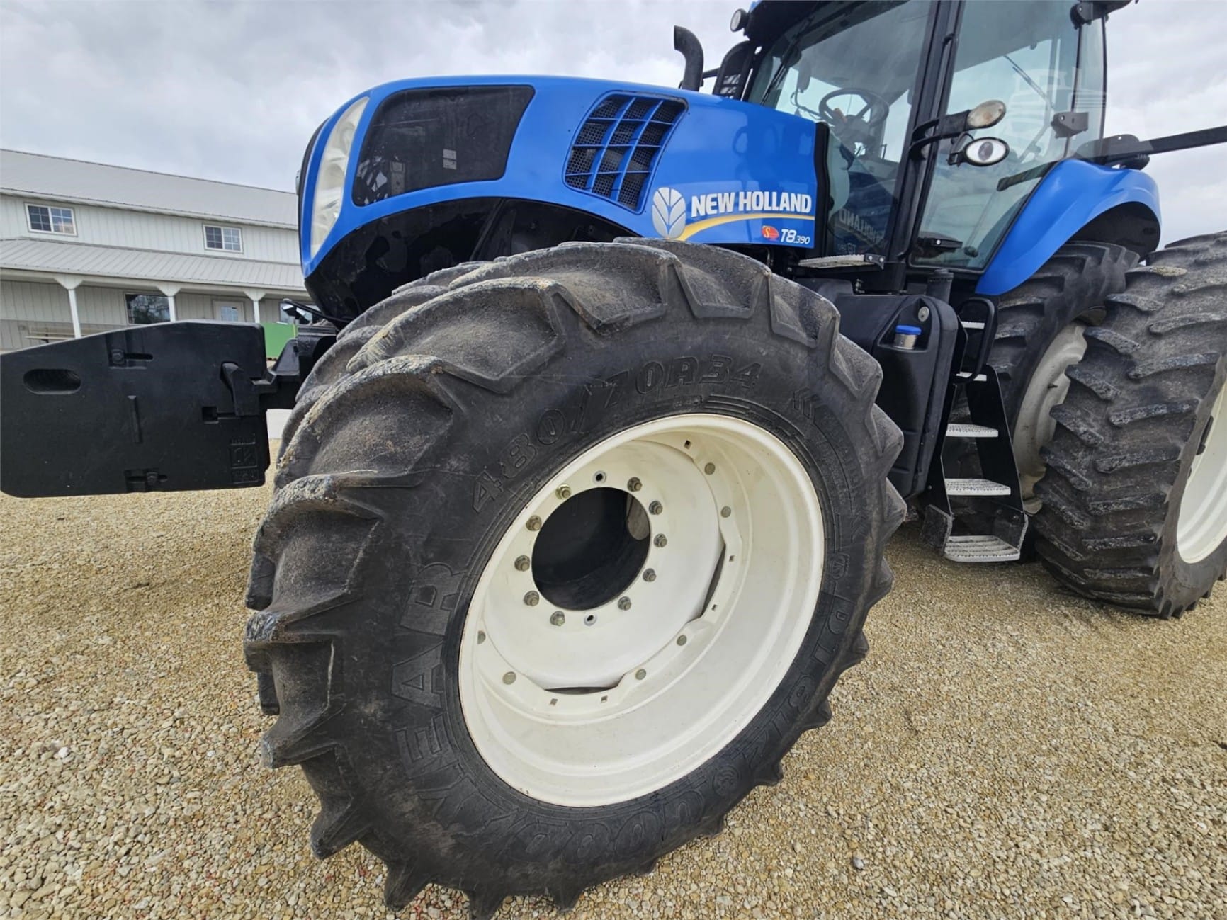 2013 New Holland T8.390 Field Tractors Power for sale in Cedar Falls, IA - listing photo 6 of 9