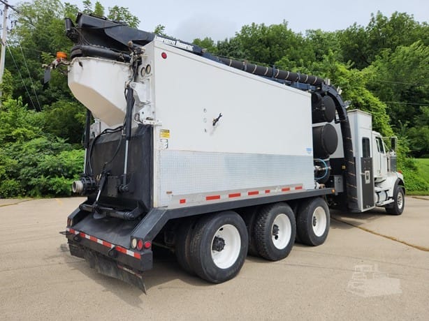 2013 Western Star 4900 Vacuum Truck Hydrovac Combo Jet for sale in Dubuque, IA - listing photo 8 of 19