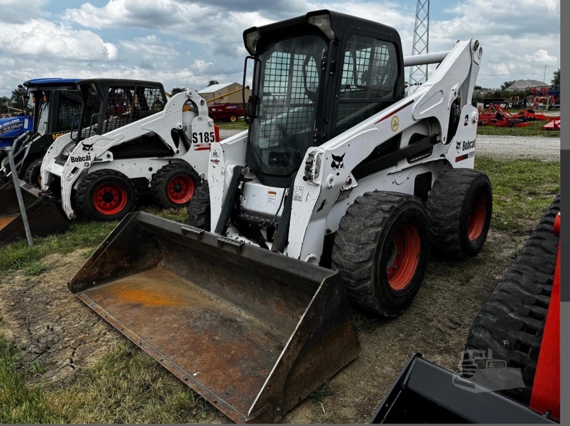 2014 Bobcat S850 Skid Steer Loaders for sale in City, IA - primary listing photo of 3