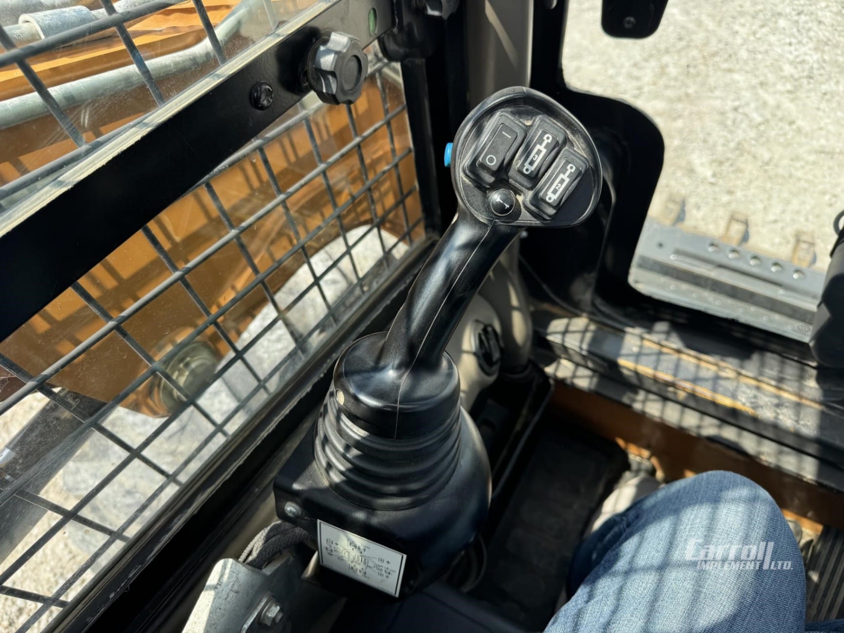 2014 CASE SR220 Skid Steer Loaders for sale in Lu Verne, IA - listing photo 14 of 21