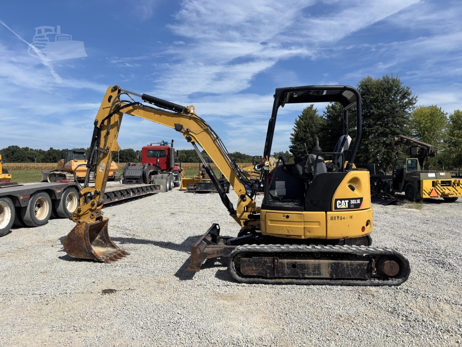2014 Caterpillar 303.5 CR Excavators for sale in Jewett, IL - listing photo 2 of 8