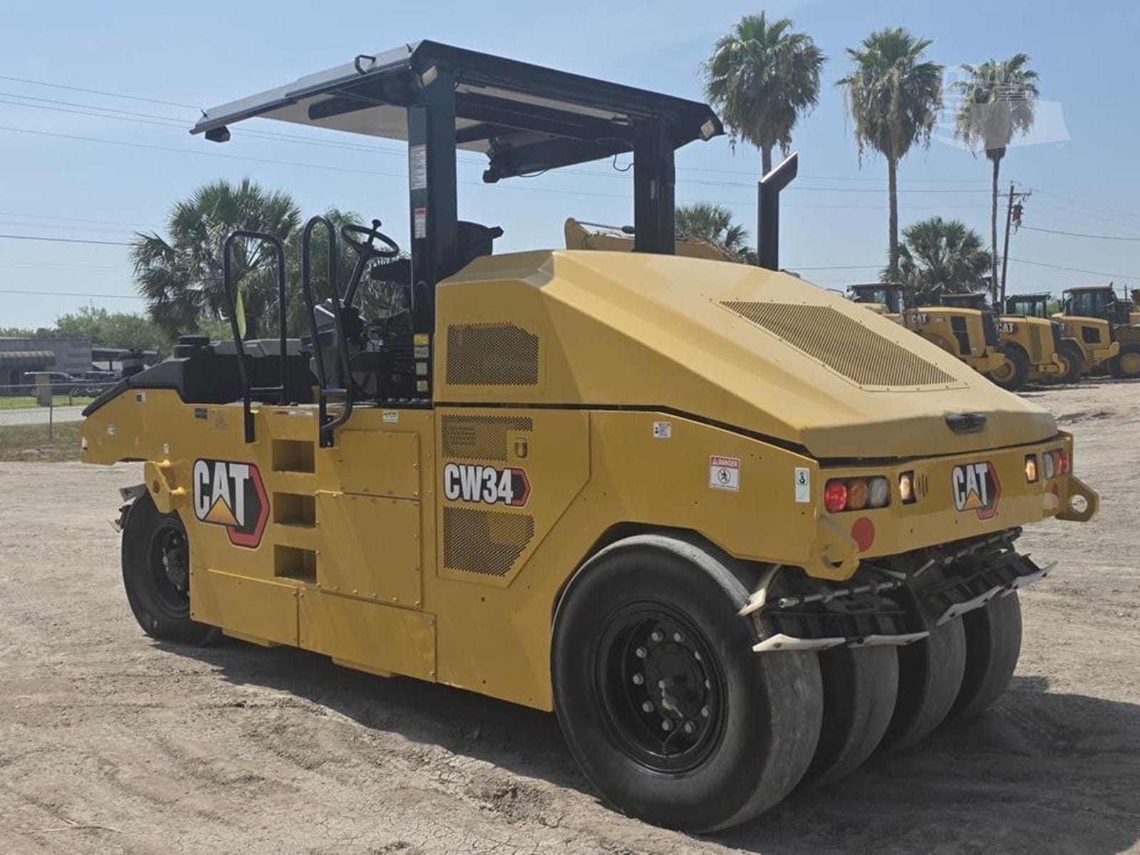 2014 Caterpillar CW34 Asphalt Rollers for sale in Houston, TX - listing photo 3 of 8