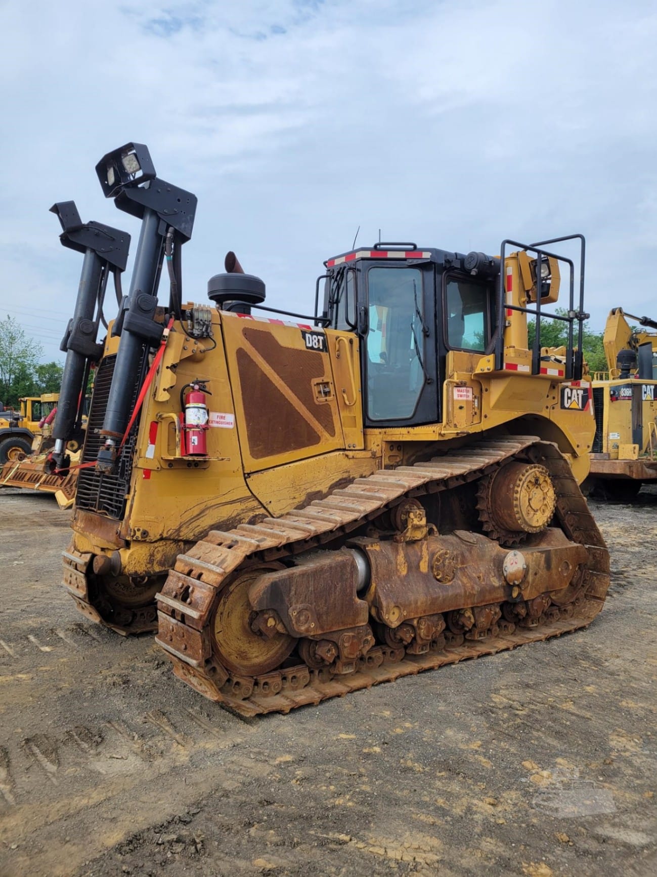 2014 Caterpillar D8T Dozers for sale in Akron, OH - primary listing photo of 4
