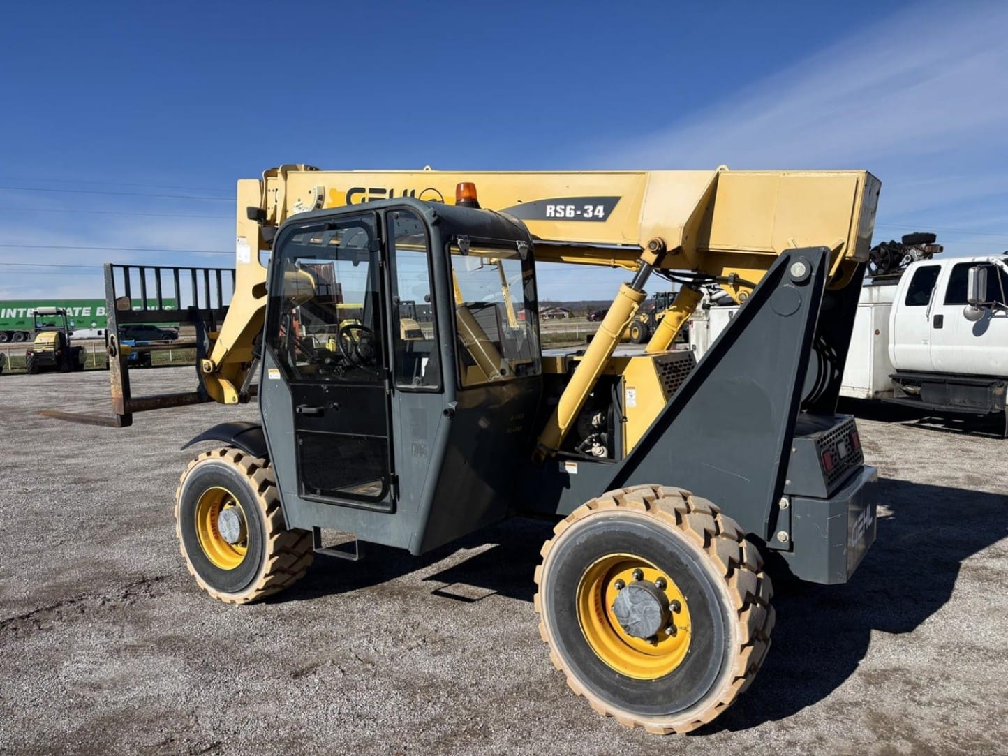 2014 Gehl RS6-34 Telehandler Telescopic Forklift for sale in Mounds, OK - listing photo 2 of 7