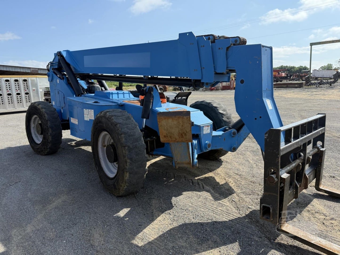 2014 Genie genie-gth-1056 Telehandler Telescopic Forklift for sale in McAlester, OK - listing photo 8 of 8