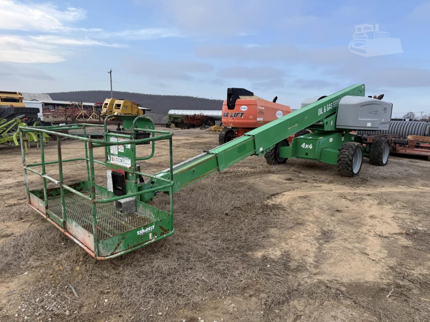 2014 Genie S60X Telescopic Boom Lift Straight for sale in McAlester, OK - primary listing photo of 8