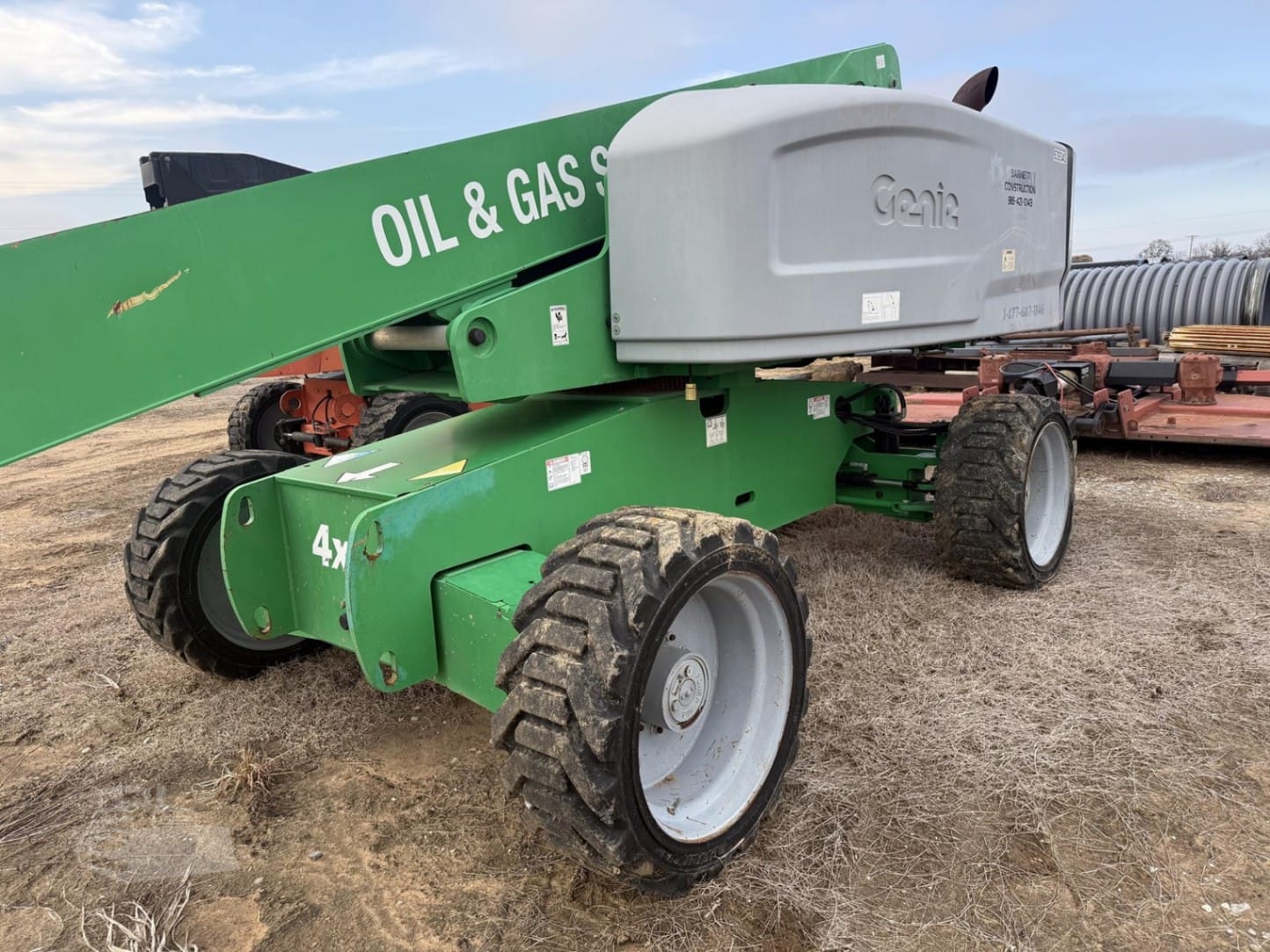 2014 Genie S60X Telescopic Boom Lift Straight for sale in McAlester, OK - listing photo 2 of 8