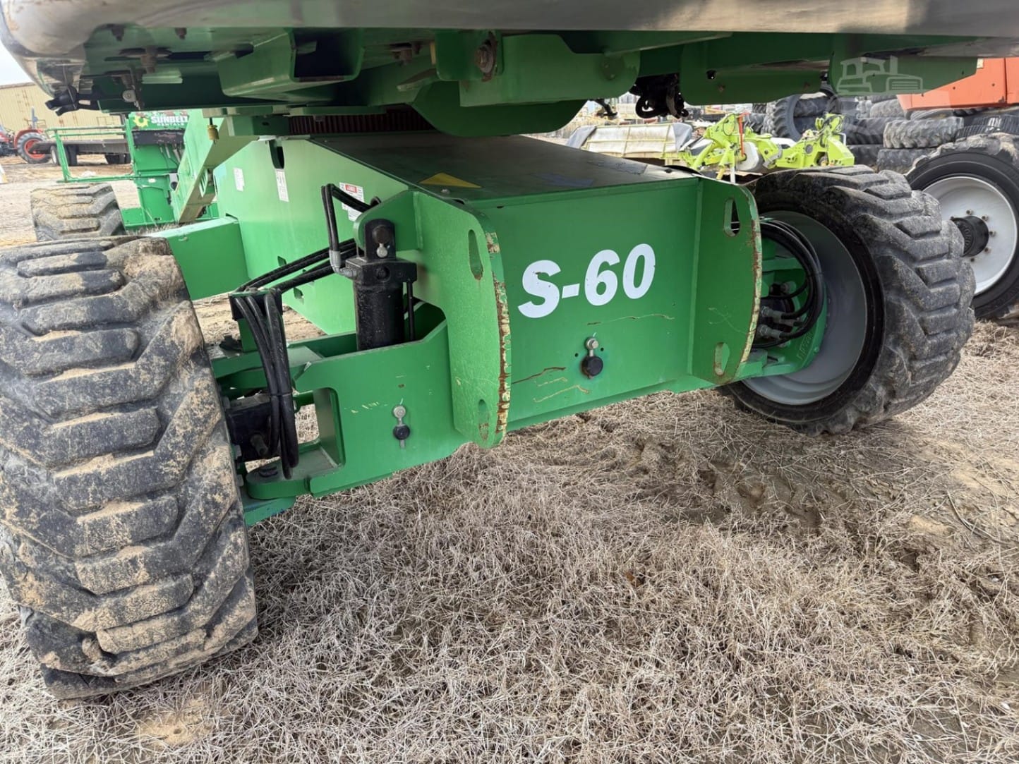 2014 Genie S60X Telescopic Boom Lift Straight for sale in McAlester, OK - listing photo 3 of 8