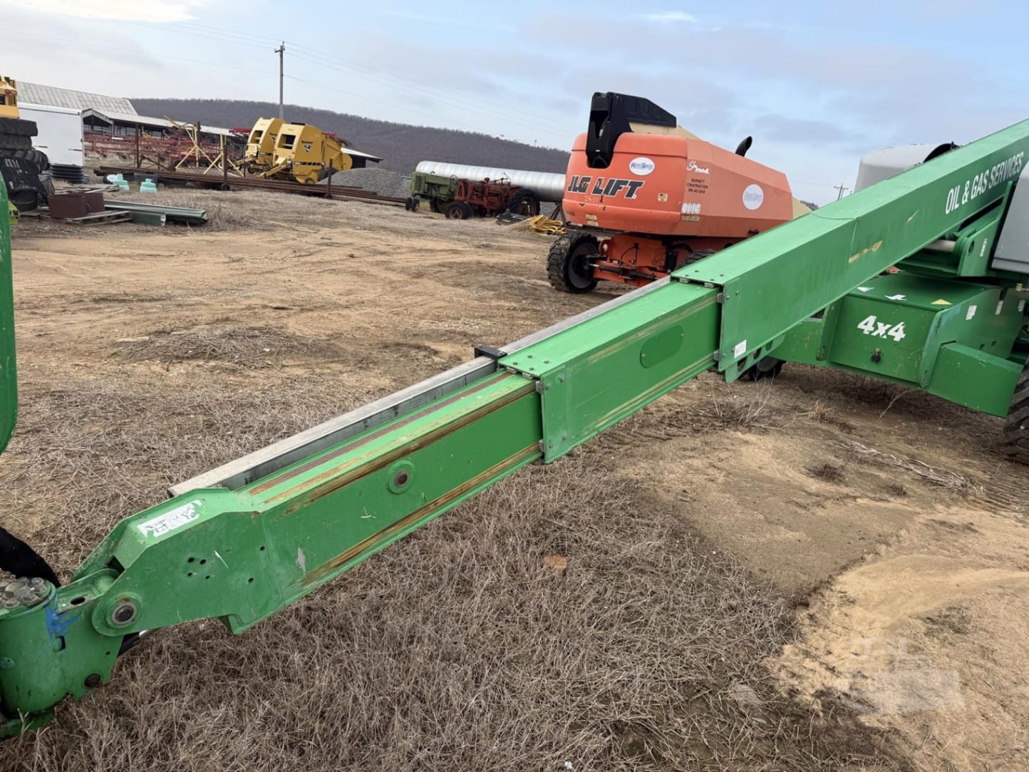 2014 Genie S60X Telescopic Boom Lift Straight for sale in McAlester, OK - listing photo 4 of 8