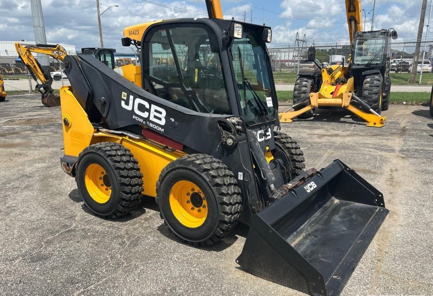 2014 JCB 330 Skid Steer Loaders for sale in Wamego, KS - listing photo 2 of 8