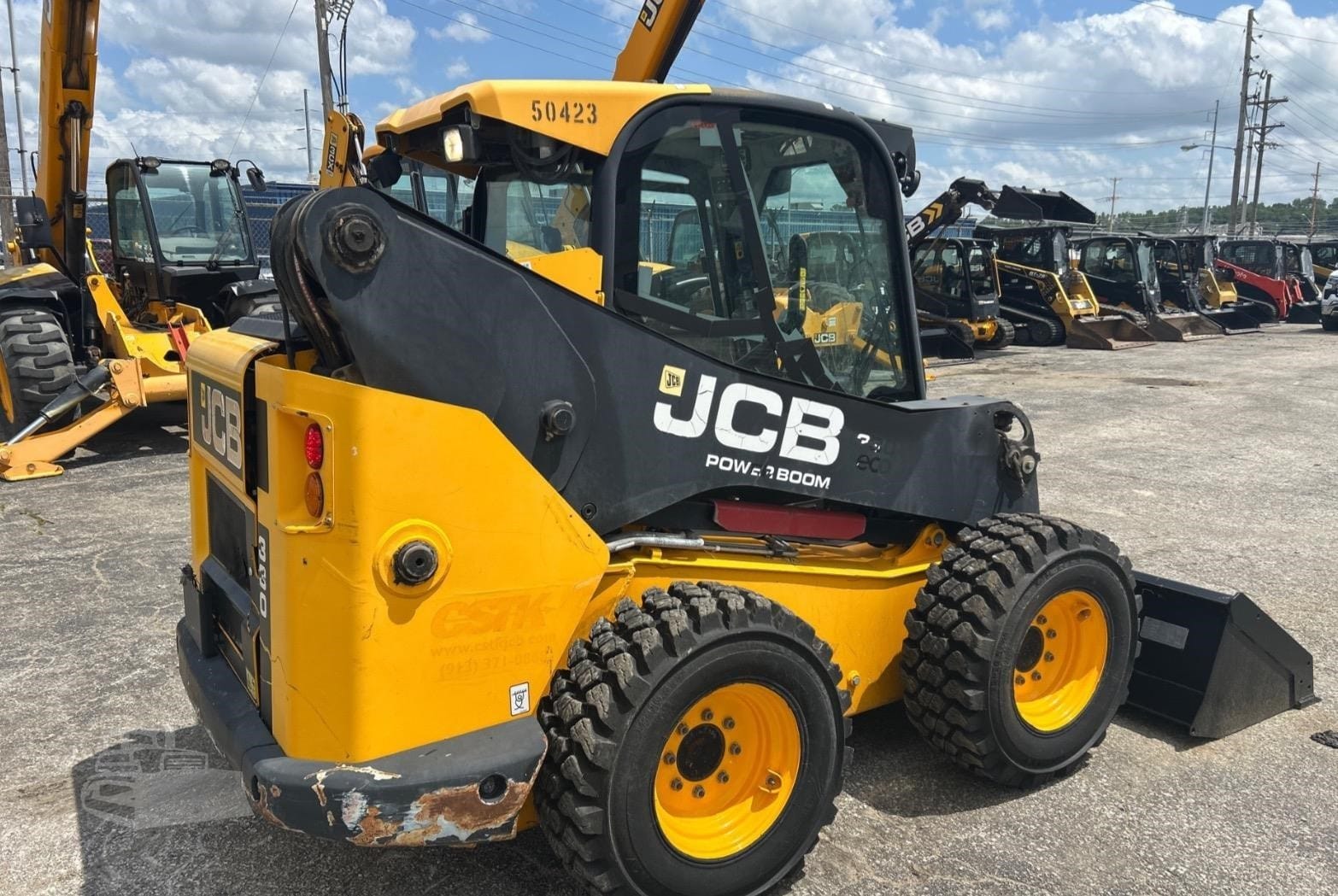 2014 JCB 330 Skid Steer Loaders for sale in Wamego, KS - listing photo 3 of 8