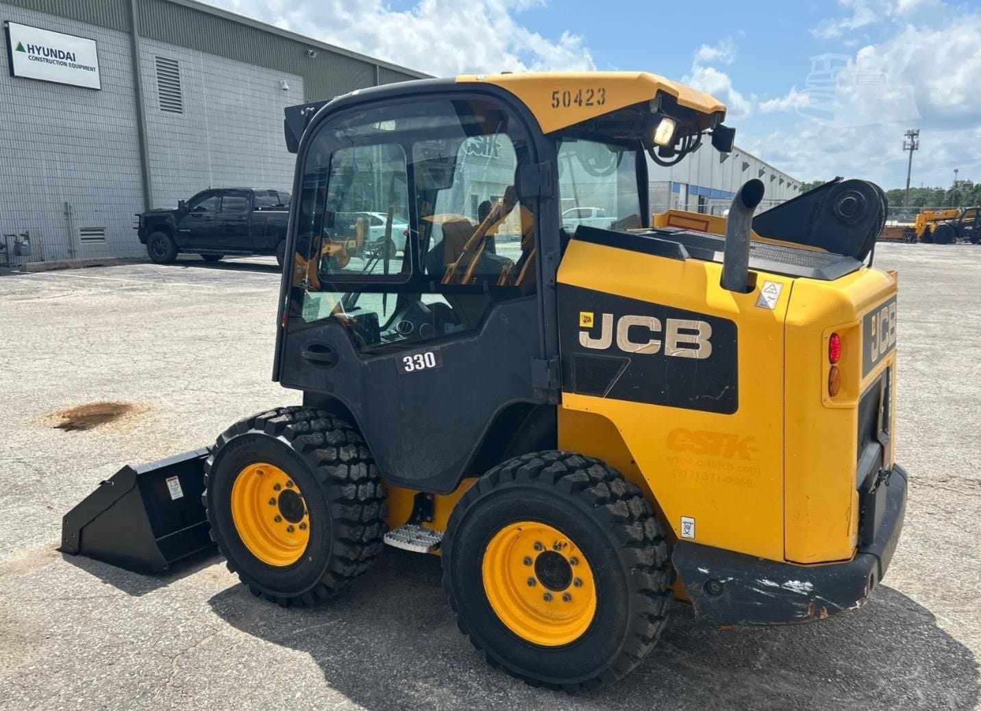 2014 JCB 330 Skid Steer Loaders for sale in Wamego, KS - listing photo 4 of 8