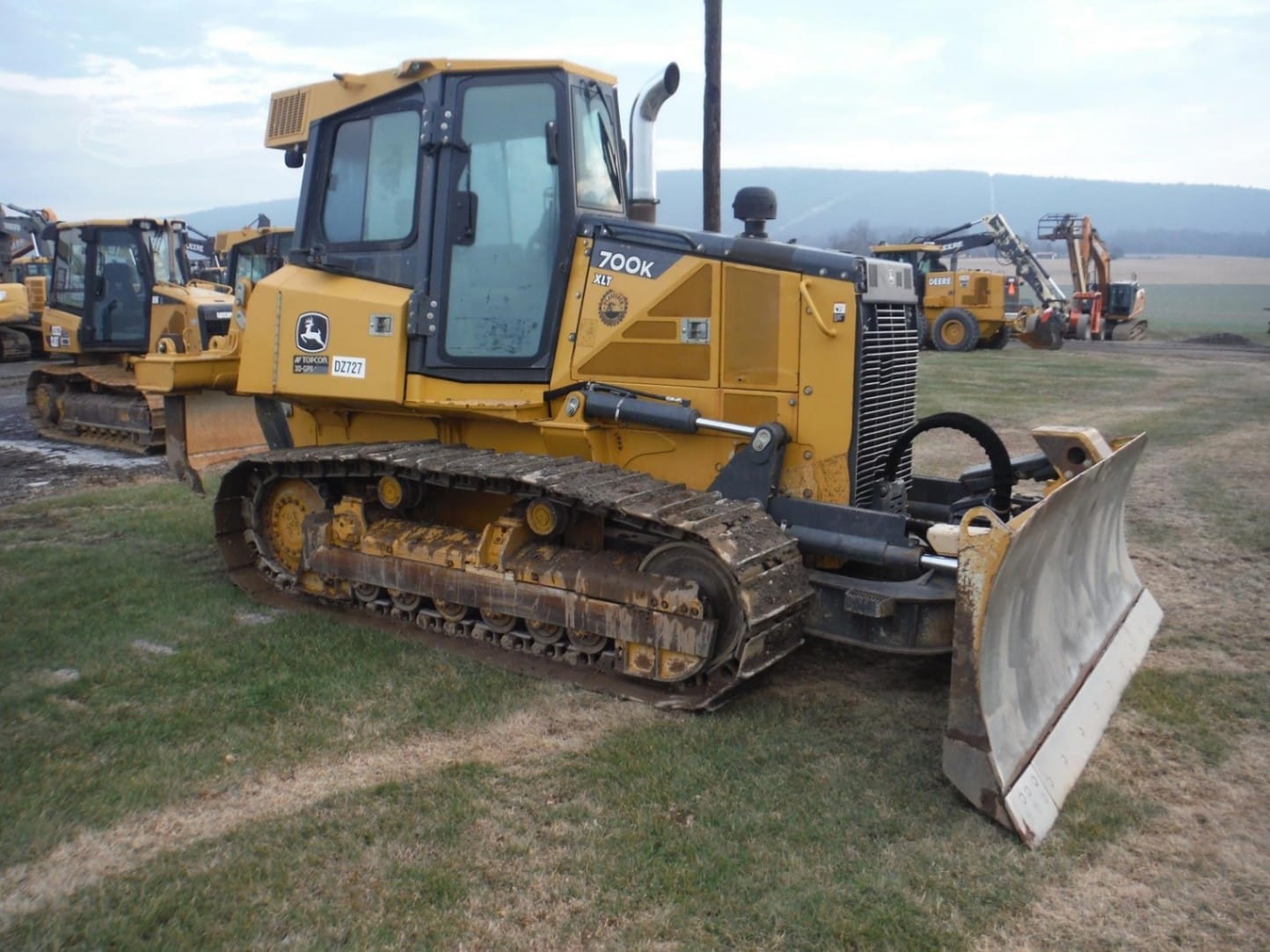 2014 John Deere 700K XLT Dozers for sale in Milton, PA - listing photo 3 of 8