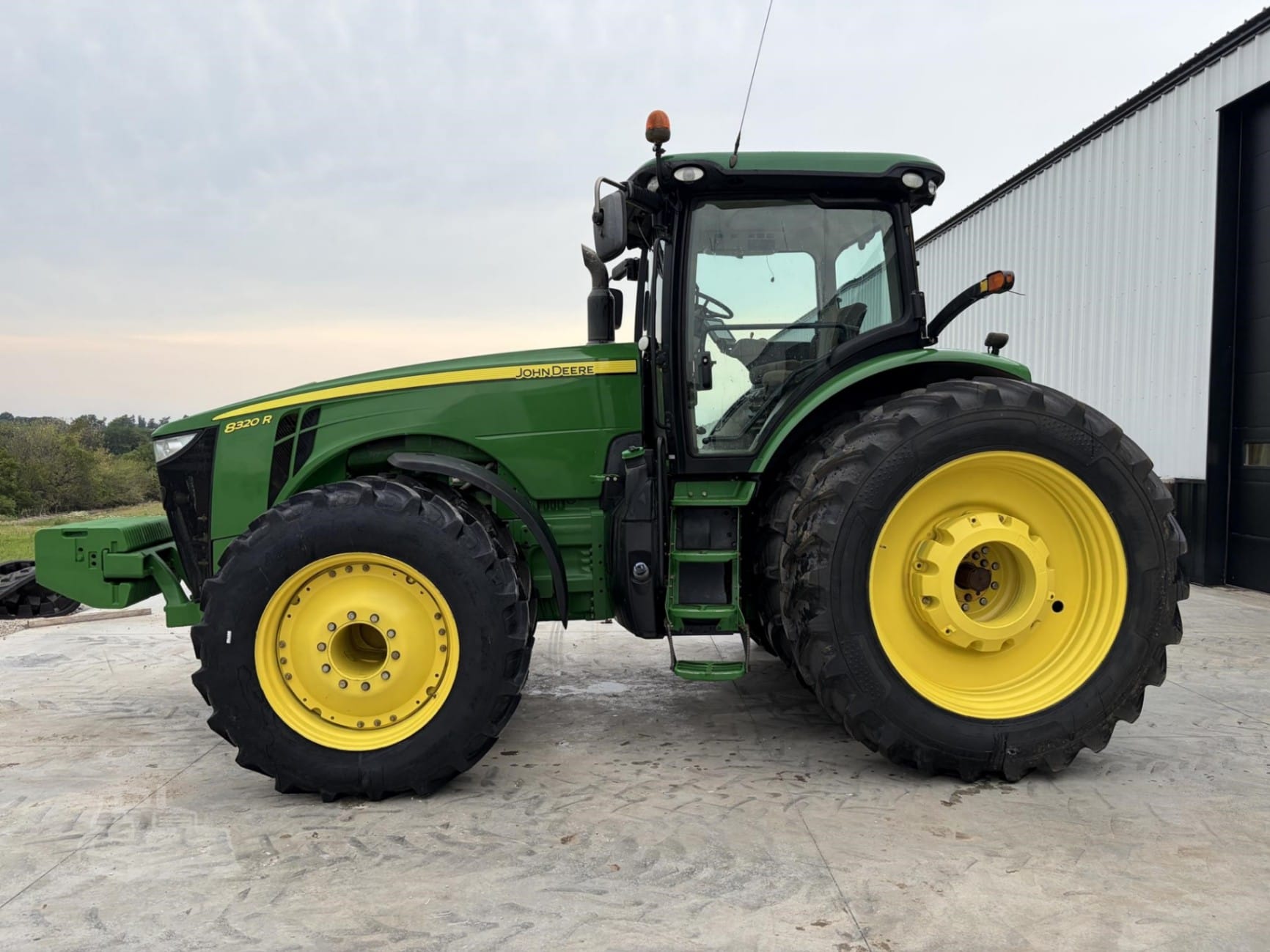 2014 John Deere 8320R Field Tractors Power for sale in Bedford, IA - listing photo 3 of 15