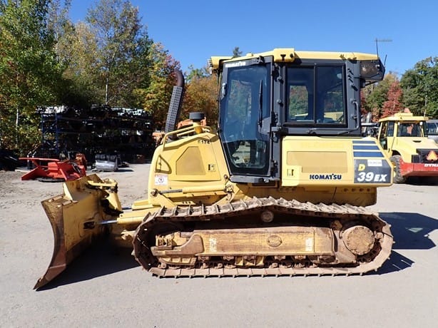 2014 Komatsu D39EX-23 Dozers for sale in Phillipston, MA - listing photo 2 of 10