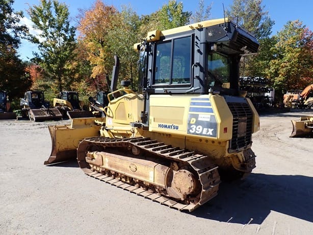2014 Komatsu D39EX-23 Dozers for sale in Phillipston, MA - listing photo 5 of 10