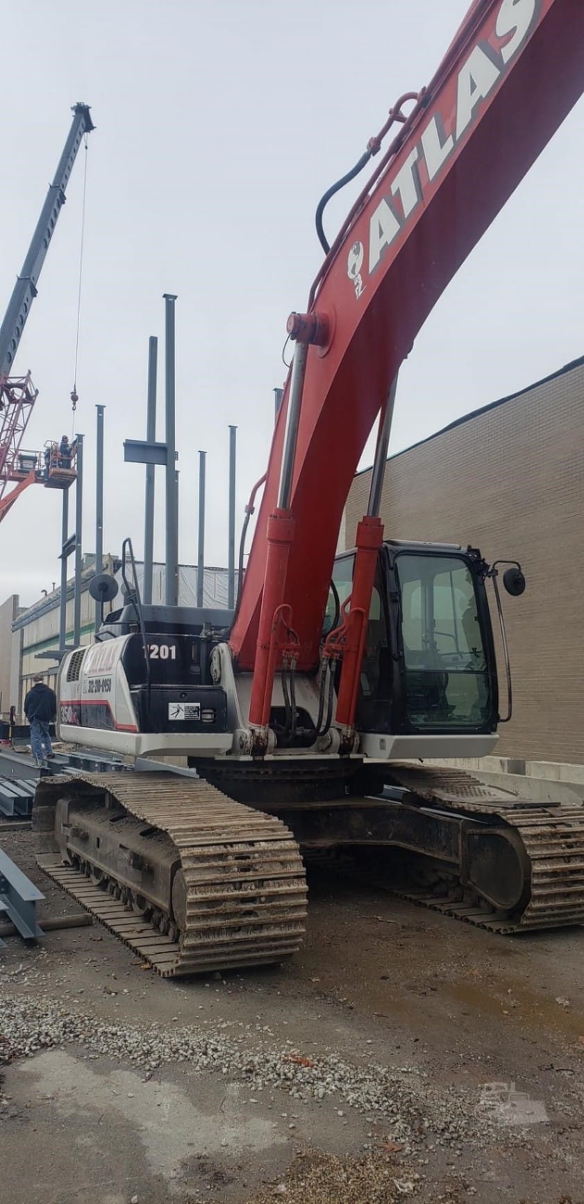 2014 Link-Belt 350 X3 Excavators for sale in Chicago Ridge, IL - listing photo 3 of 7