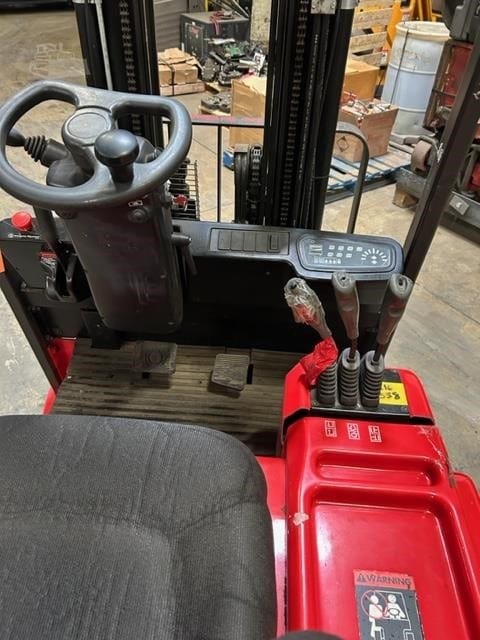 2014 Raymond 4700C40TT Telehandlers Forklifts for sale in Batavia, IL - listing photo 6 of 8