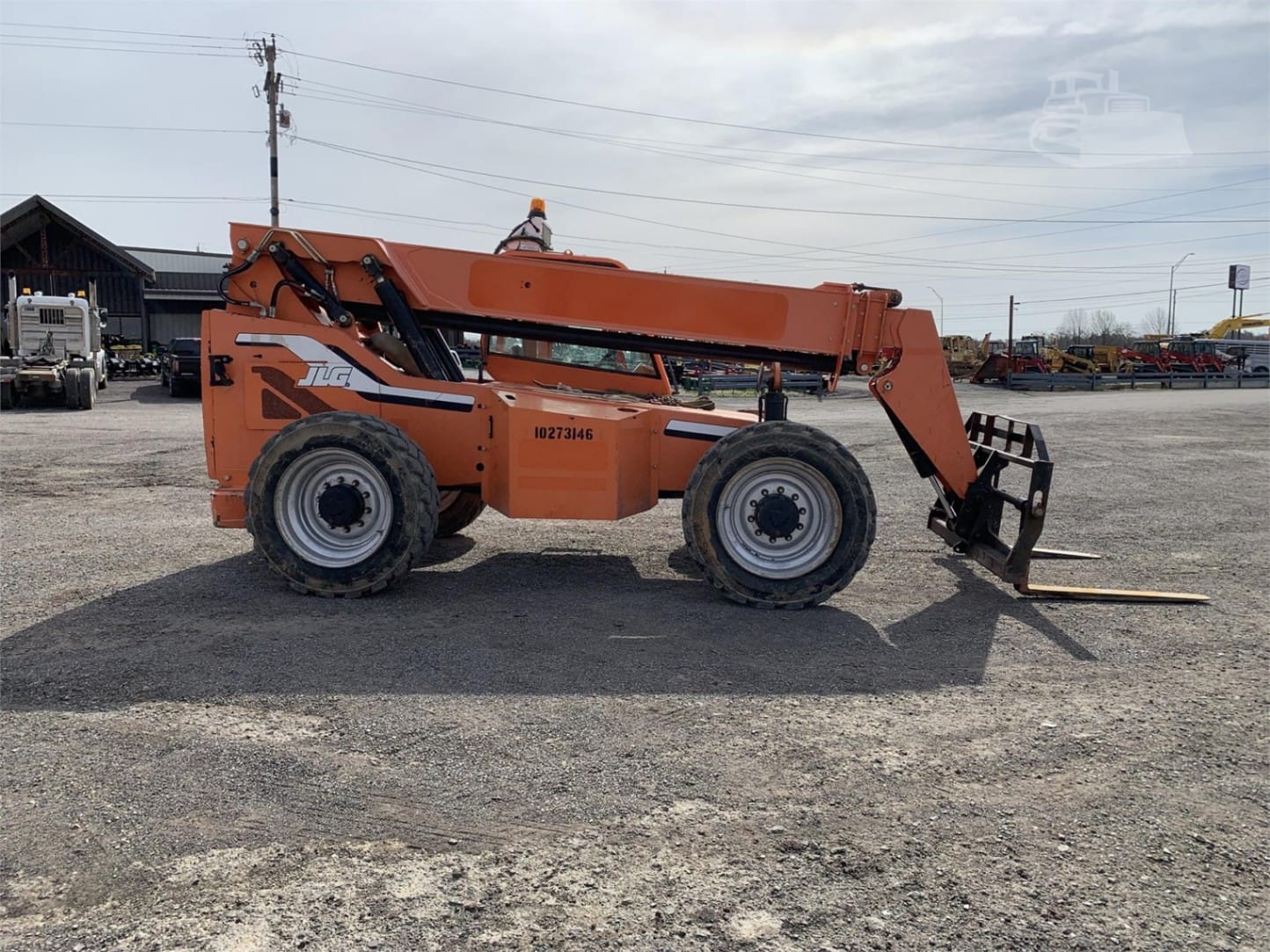 2014 SkyTrak (JLG) skytrak-jlg-6042 Telehandler Telescopic Forklift for sale in McAlester, OK - listing photo 6 of 8
