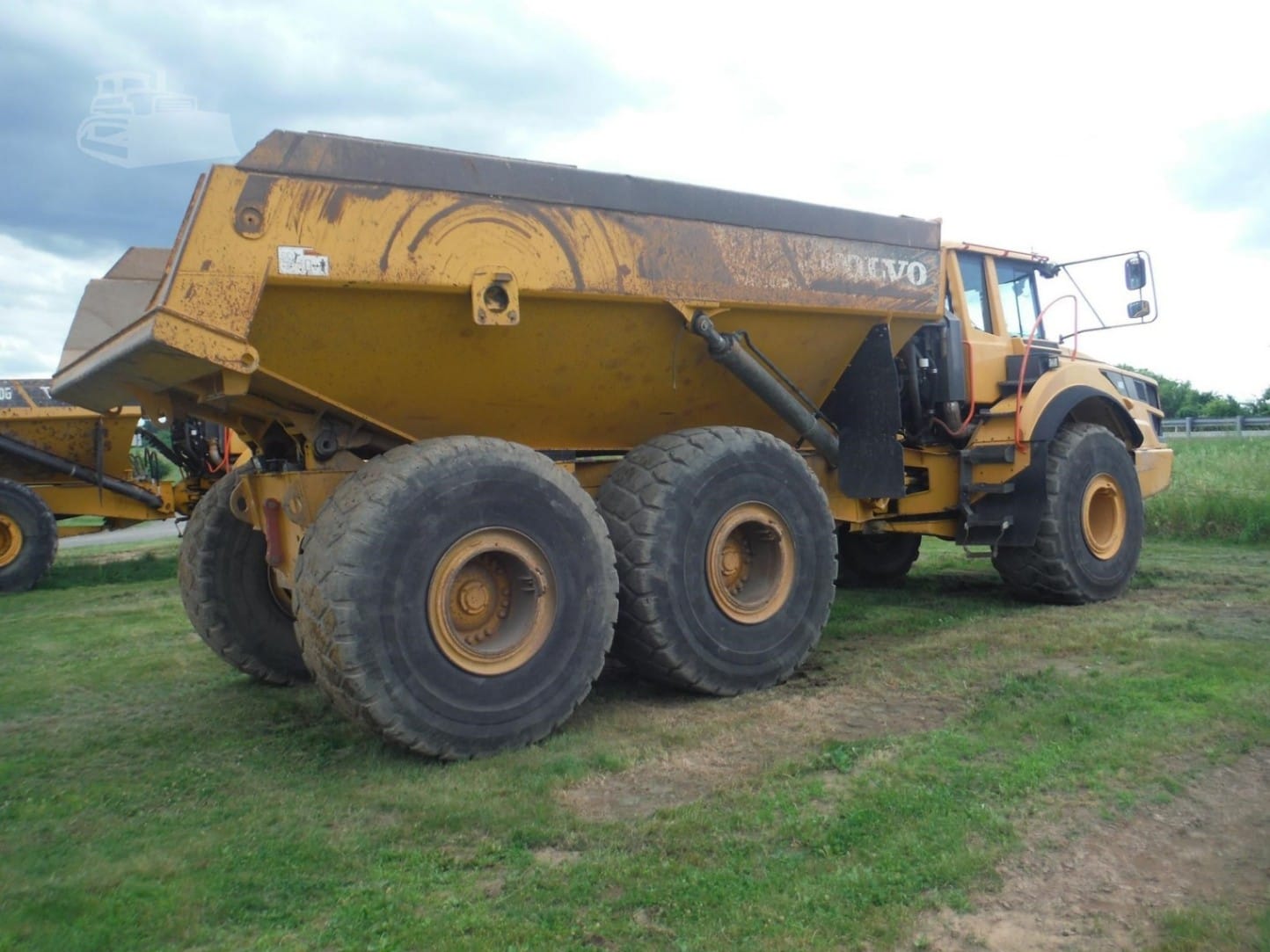 2014 Volvo A40G Dumpers Haulers for sale in Milton, PA - listing photo 3 of 8