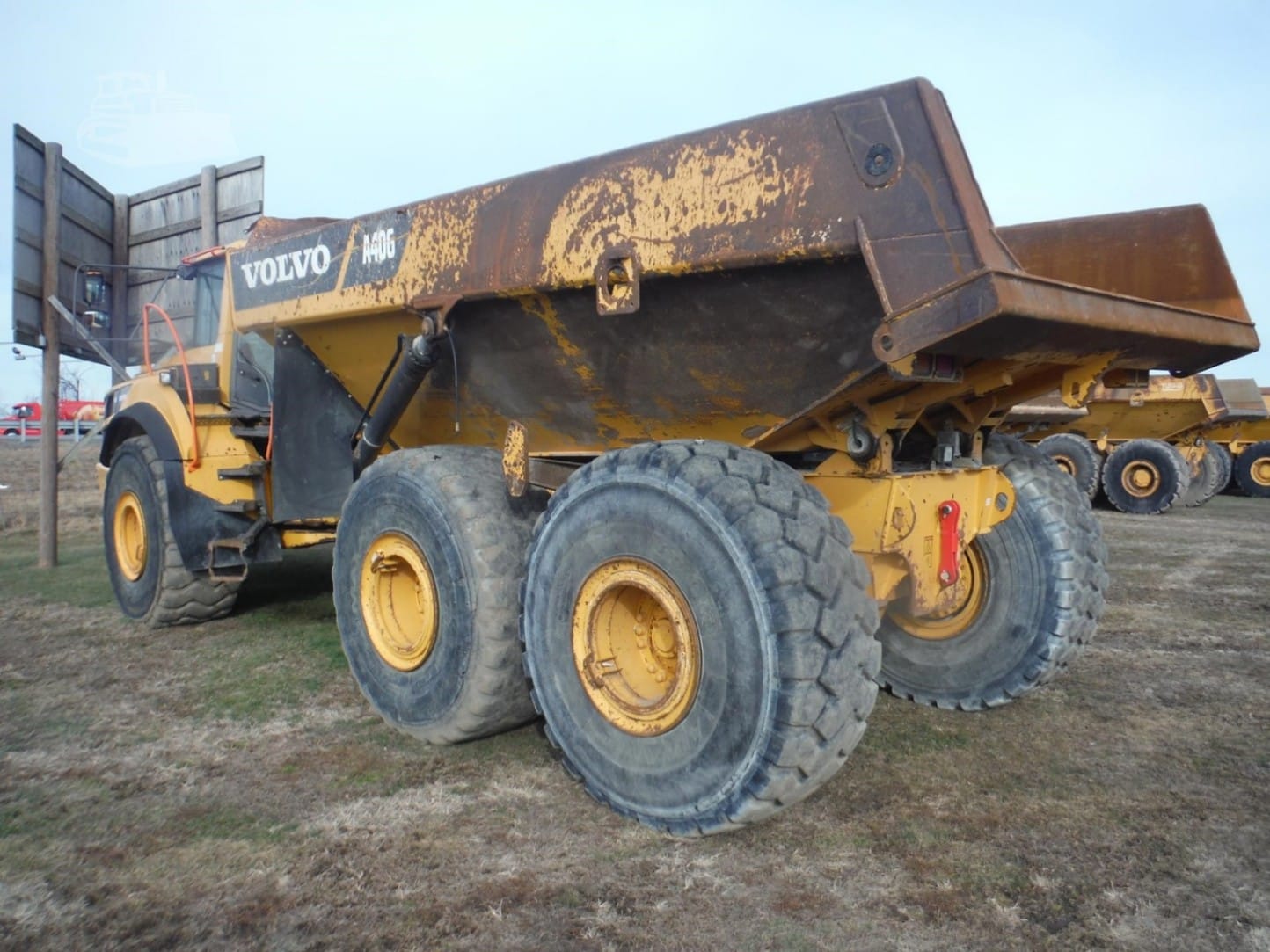 2014 Volvo A40G Dumpers Haulers for sale in Milton, PA - listing photo 2 of 8