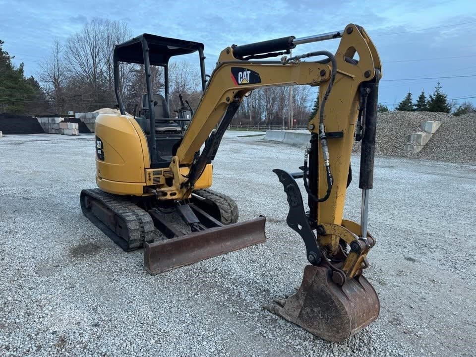 2015 Caterpillar 303E CR Excavators for sale in Painesville, OH - listing photo 4 of 8