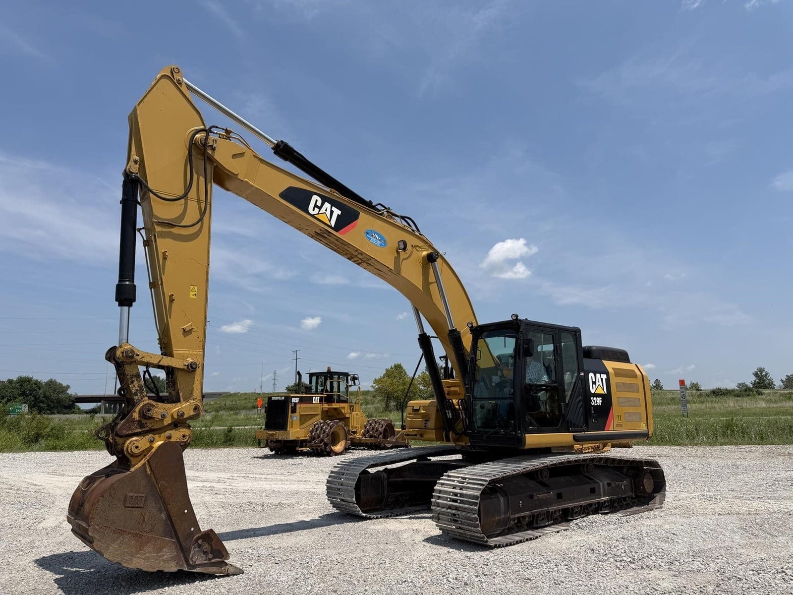 2015 Caterpillar 329FL Excavators for sale in Pontoon Beach, IL - primary listing photo of 8