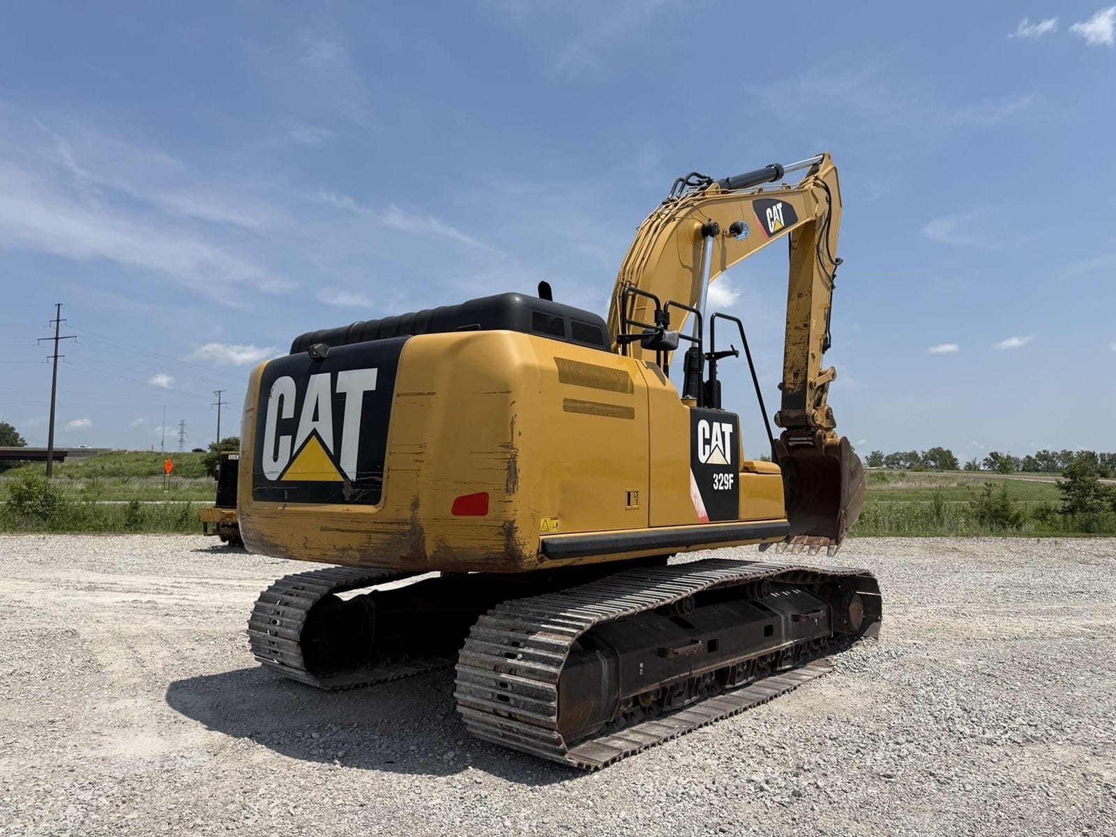2015 Caterpillar 329FL Excavators for sale in Pontoon Beach, IL - listing photo 5 of 8