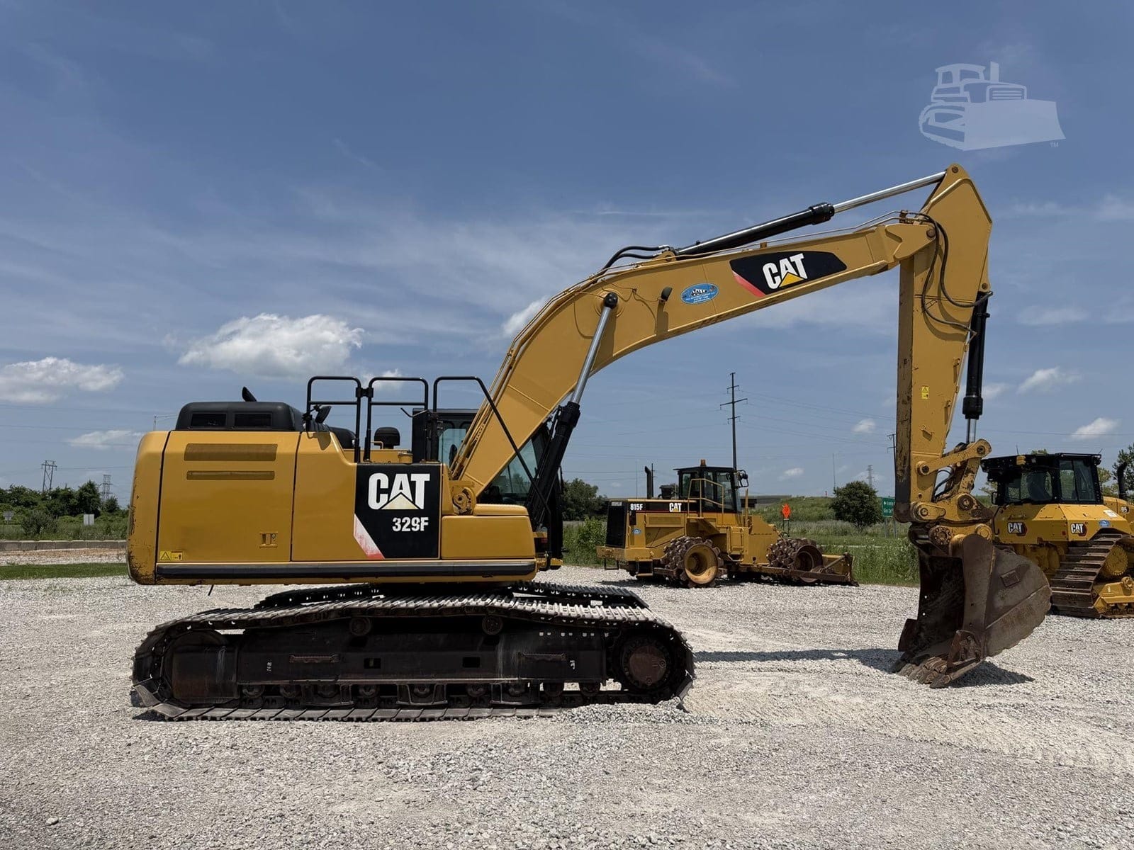 2015 Caterpillar 329FL Excavators for sale in Pontoon Beach, IL - listing photo 6 of 8