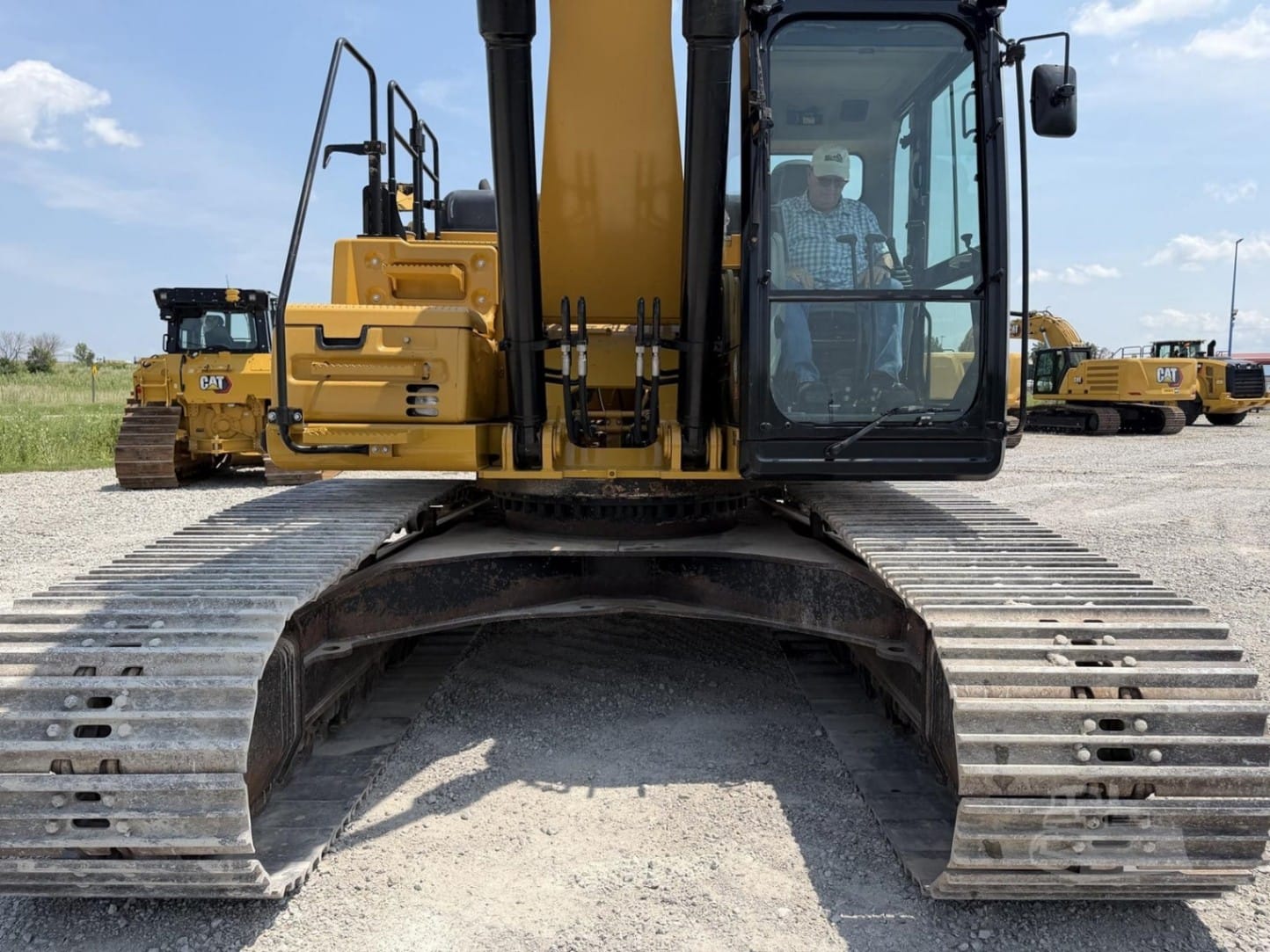 2015 Caterpillar 329FL Excavators for sale in Pontoon Beach, IL - listing photo 8 of 8