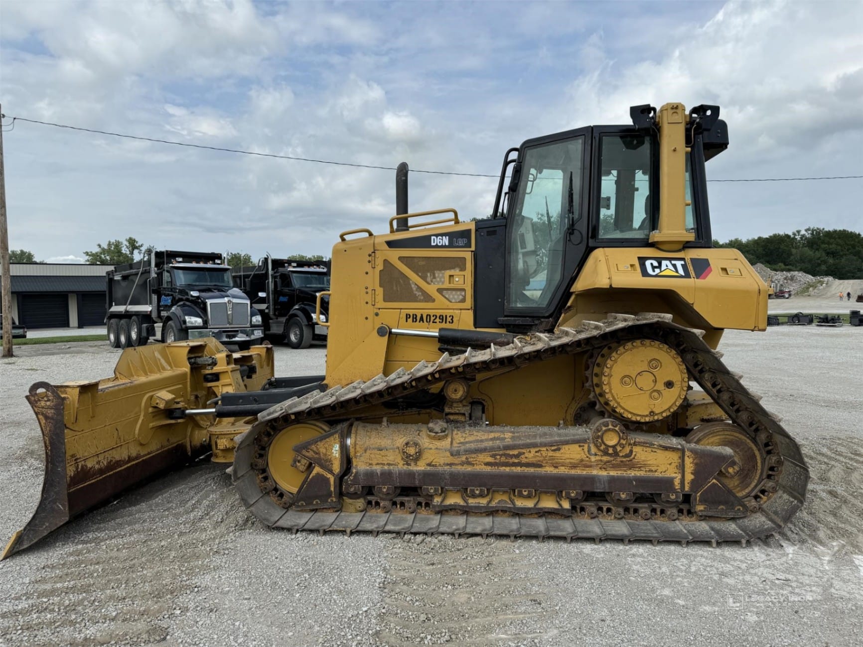 2015 Caterpillar D6N LGP Dozers for sale in Grain Valley, MO - listing photo 2 of 8