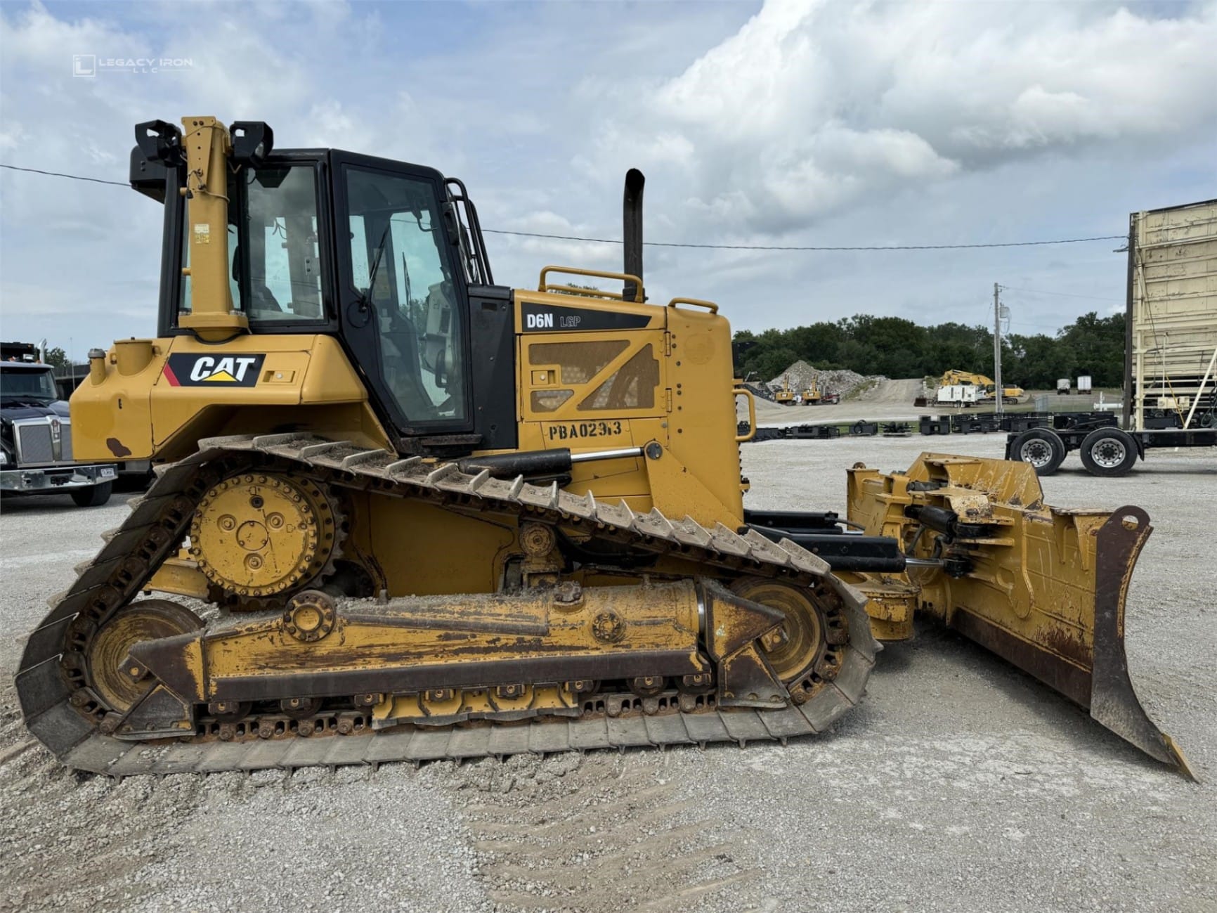 2015 Caterpillar D6N LGP Dozers for sale in Grain Valley, MO - listing photo 3 of 8
