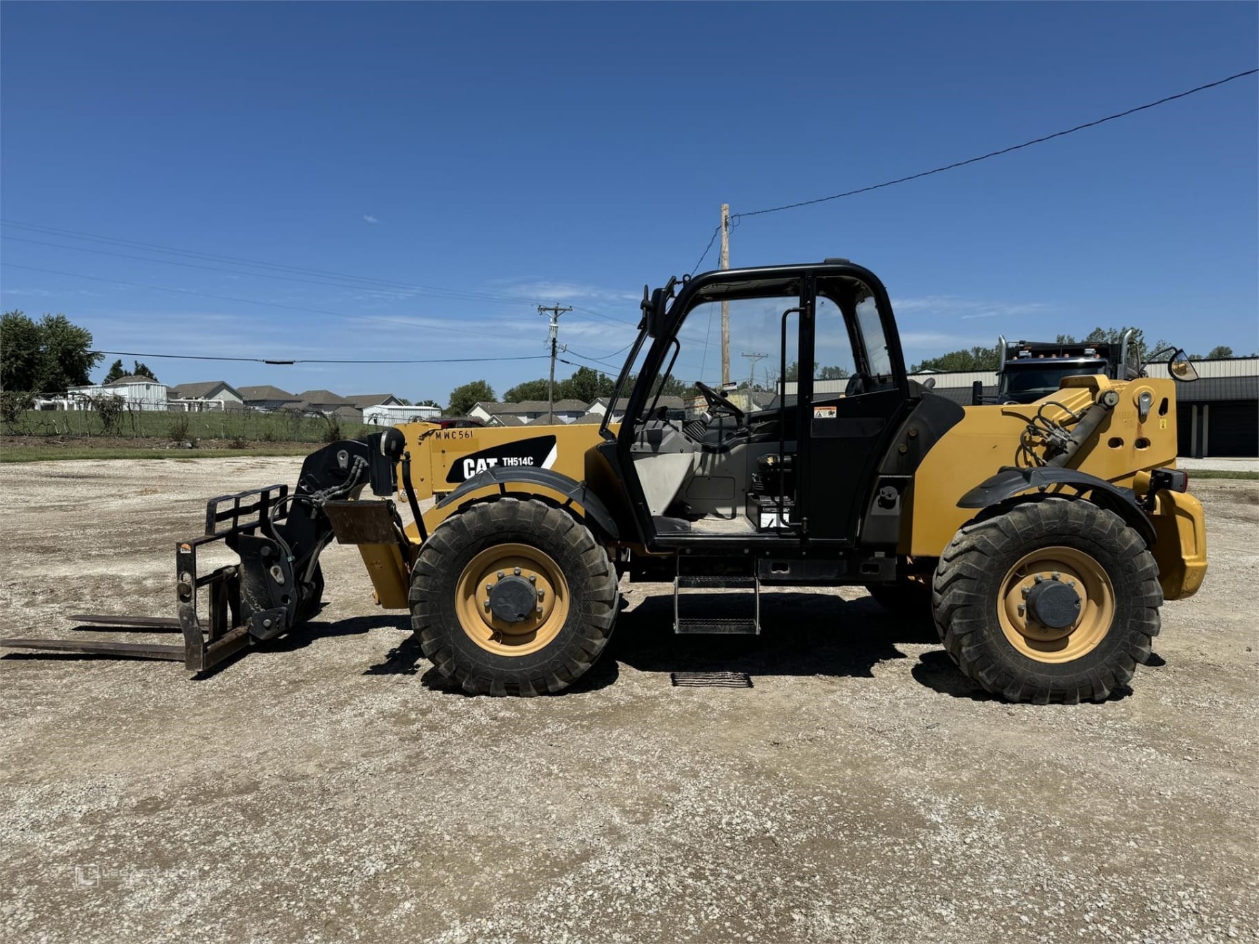 2015 Caterpillar TH514C Telehandlers Forklifts for sale in Grain Valley, MO - primary listing photo of 8
