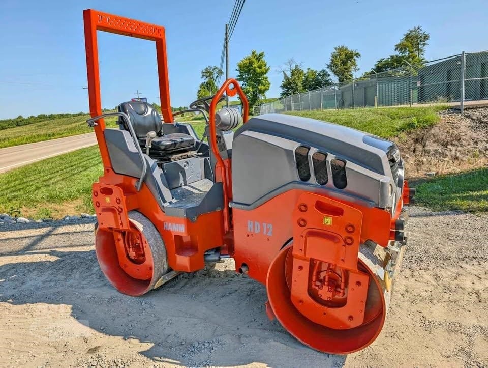 2015 HAMM HD12 Smooth Drum Rollers for sale in City, IN - listing photo 3 of 8