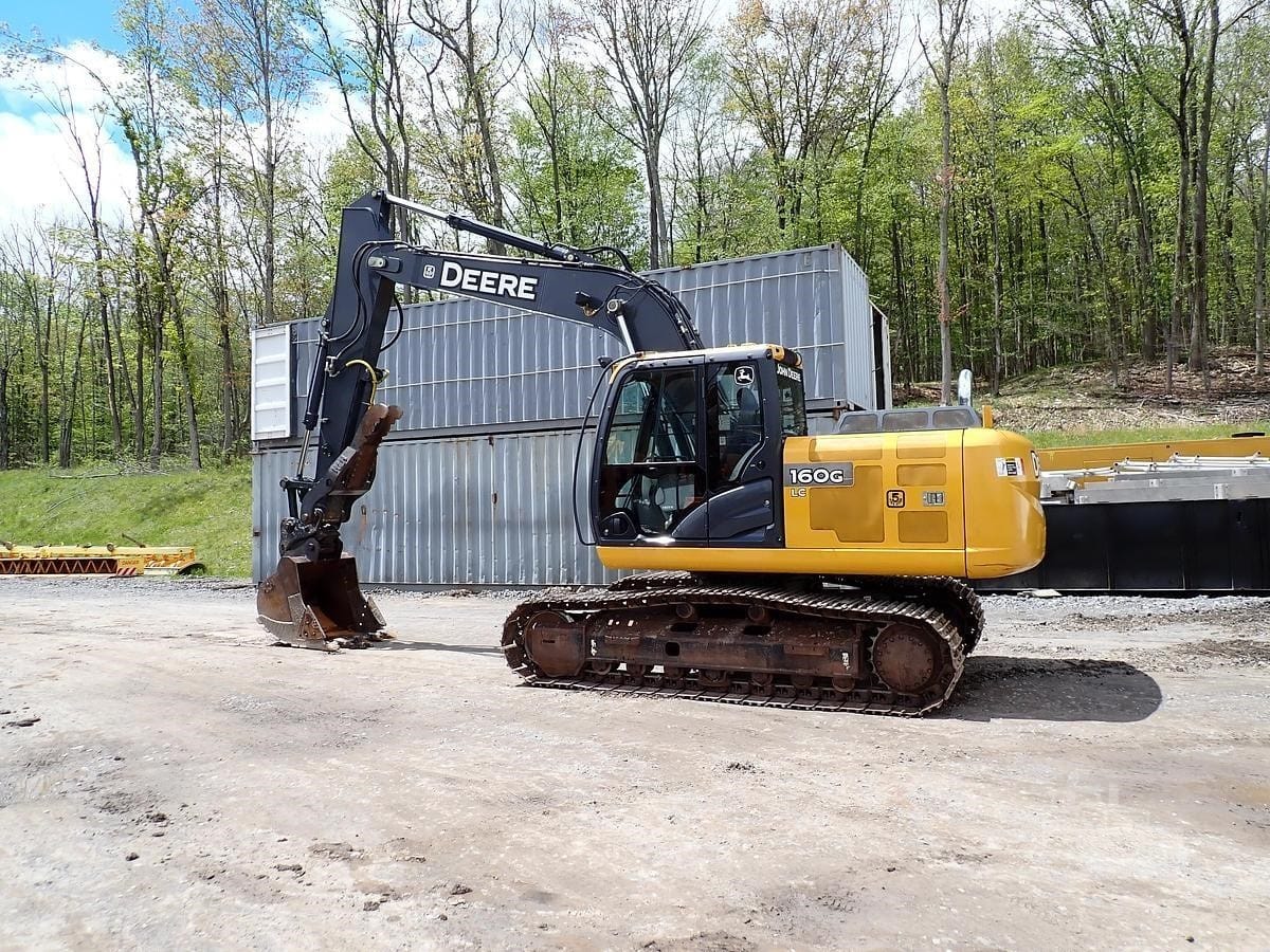 2015 John Deere 160G LC Excavators for sale in Carbondale, PA - listing photo 3 of 8