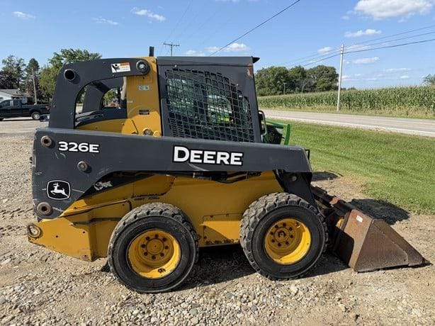 2015 John Deere 326E Skid Steer Loaders for sale in Edon, OH - primary listing photo of 8