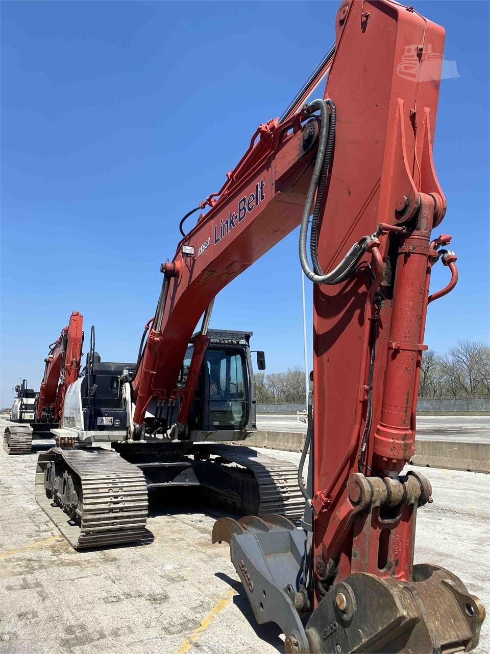 2015 Link-Belt 470 X3 Excavators for sale in Chicago Ridge, IL - listing photo 2 of 12