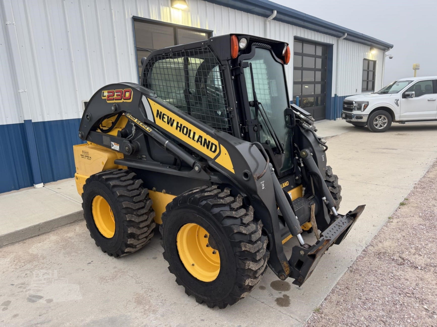 2015 New Holland L230 Skid Steer Loaders for sale in Bassett, NE - listing photo 3 of 8