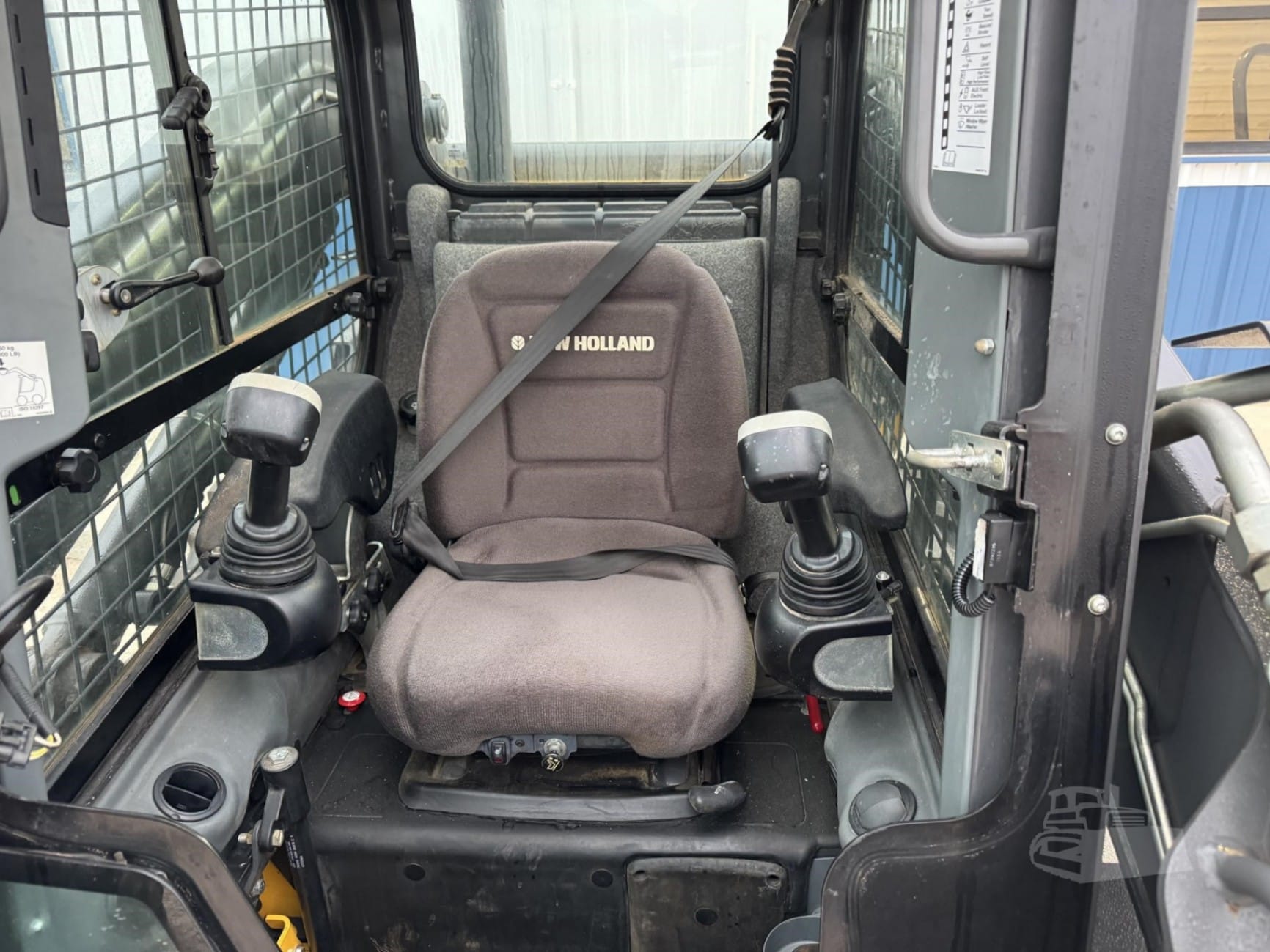 2015 New Holland L230 Skid Steer Loaders for sale in Bassett, NE - listing photo 7 of 8