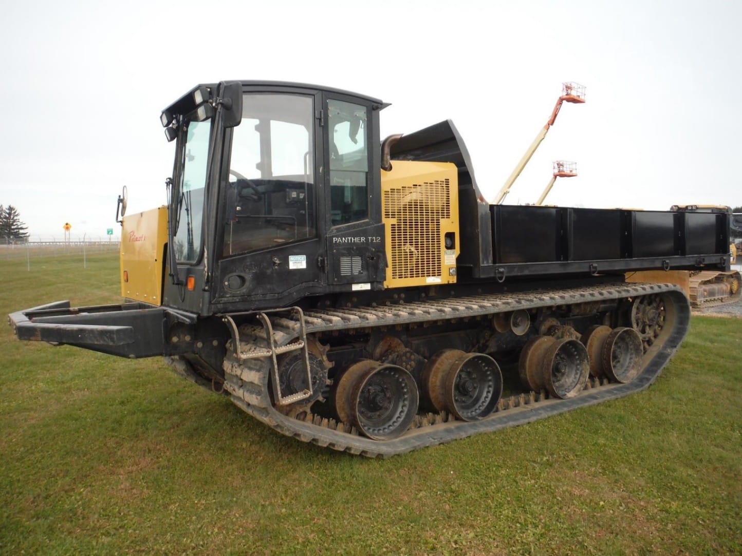 2015 PRINOTH Panther T12 Dumpers Haulers for sale in Milton, PA - primary listing photo of 8
