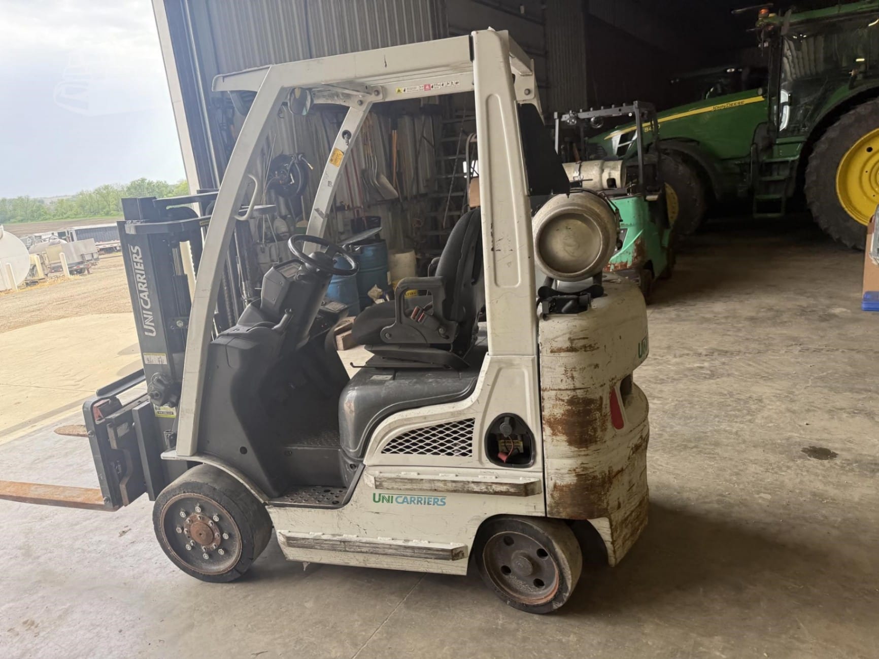 2015 Unicarriers CF40 Telehandlers Forklifts for sale in Newton, IA - listing photo 7 of 30