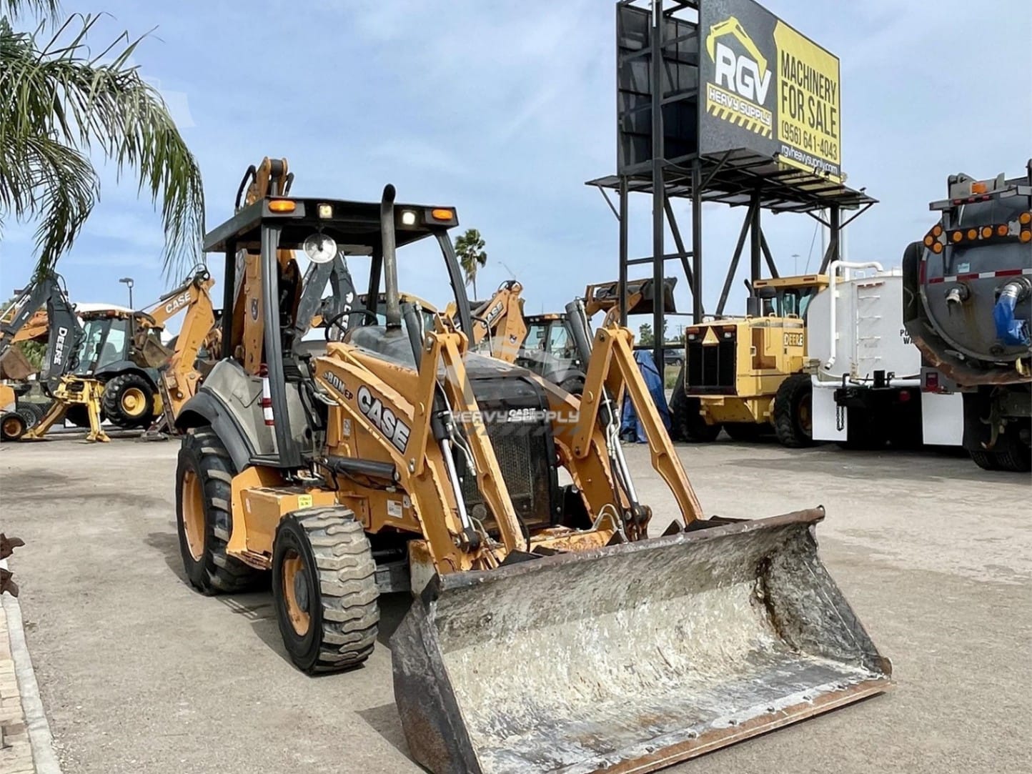2016 CASE 580N EP Backhoe Loaders for sale in Olmito, TX - primary listing photo of 8