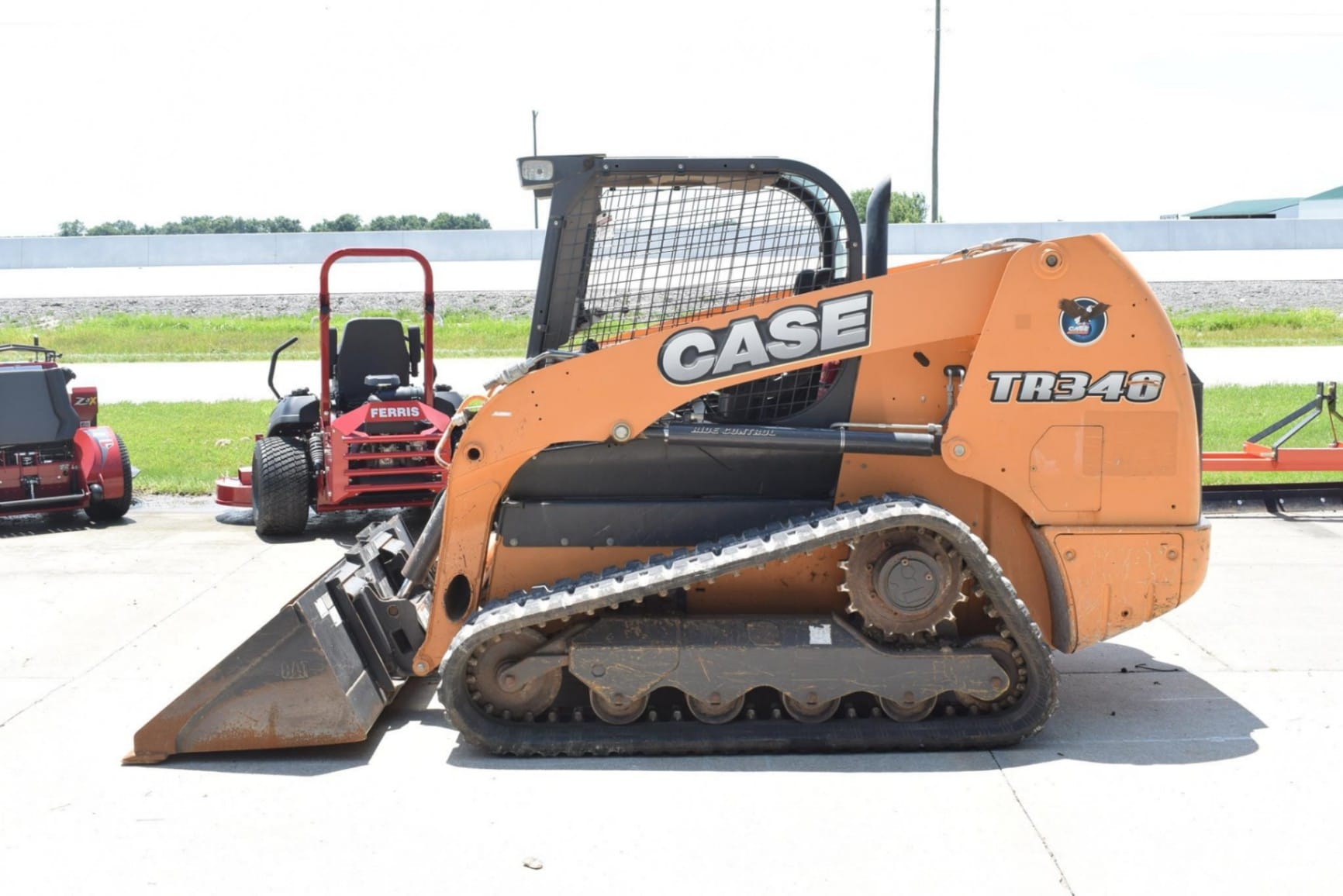 2016 CASE TR340 Track Loaders for sale in Kingdom City, MO - listing photo 2 of 8