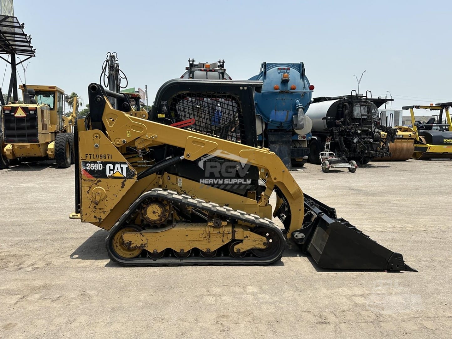 2016 Caterpillar 259D Track Loaders for sale in Olmito, TX - listing photo 2 of 8