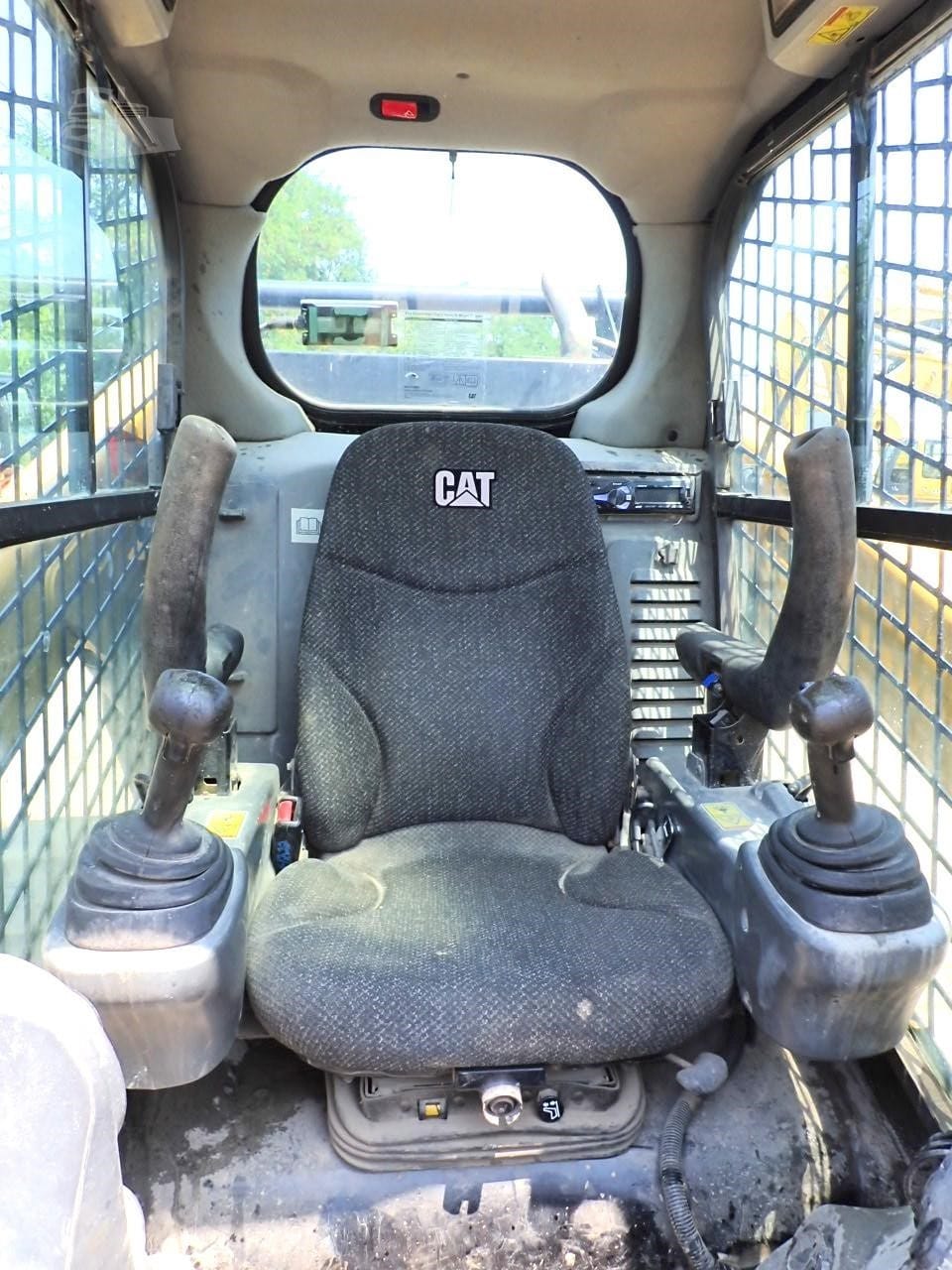 2016 Caterpillar 299D2 Skid Steer Loaders for sale in South Plainfield, NJ - listing photo 8 of 10