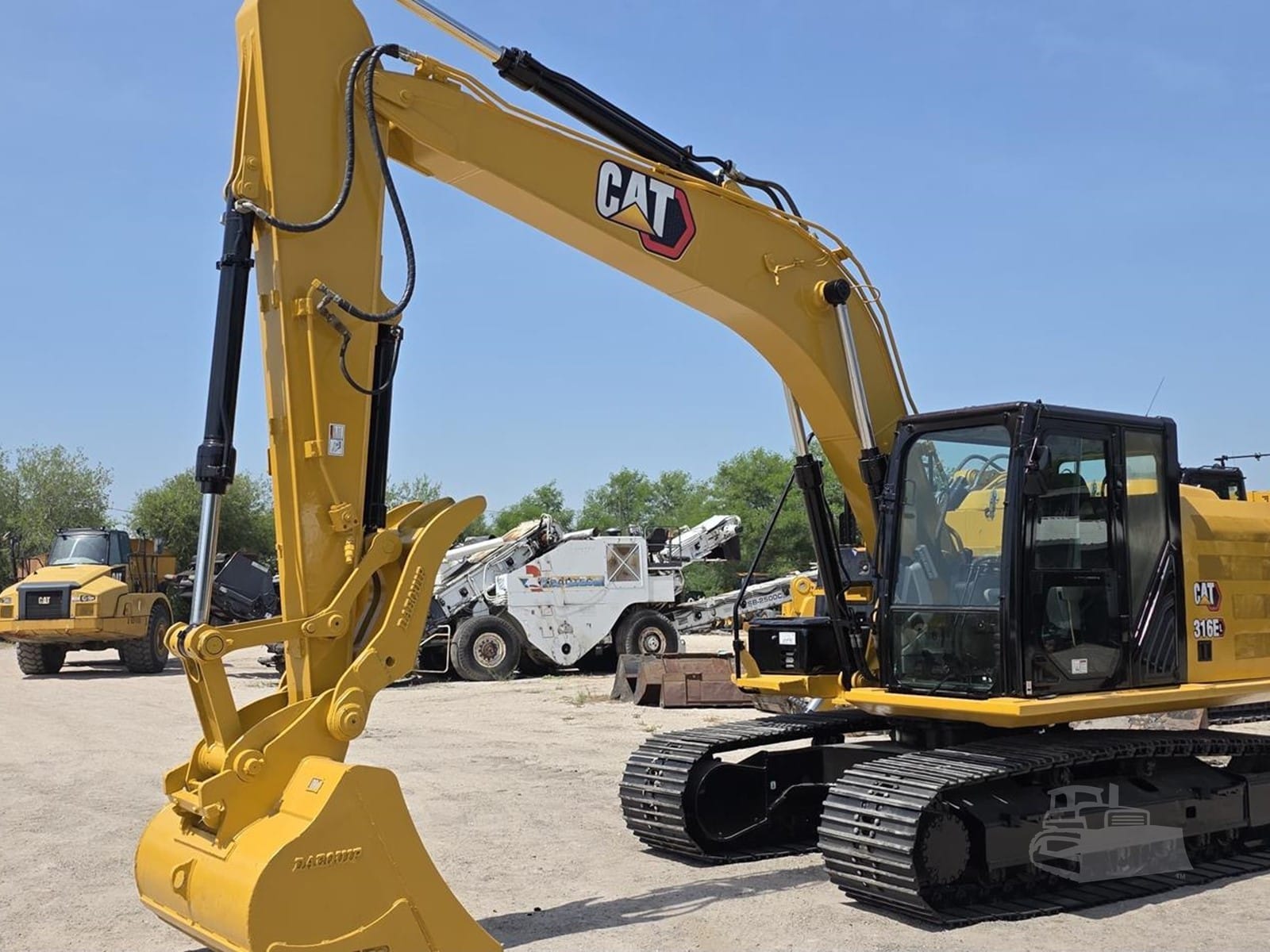 2016 Caterpillar 316EL Excavators for sale in Houston, TX - primary listing photo of 8