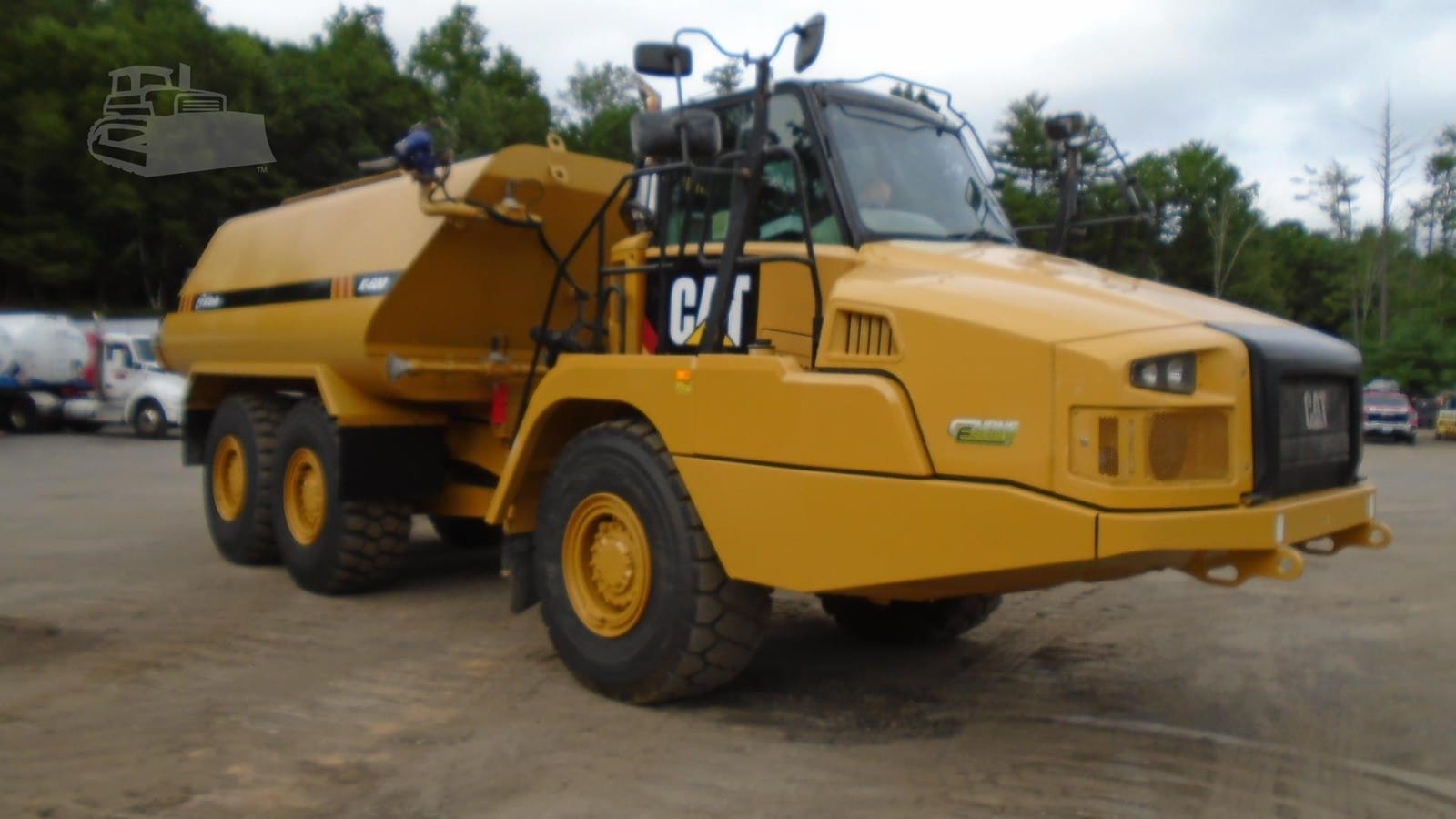 2016 Caterpillar 730C Water Truck for sale in Windham, NH - primary listing photo of 7