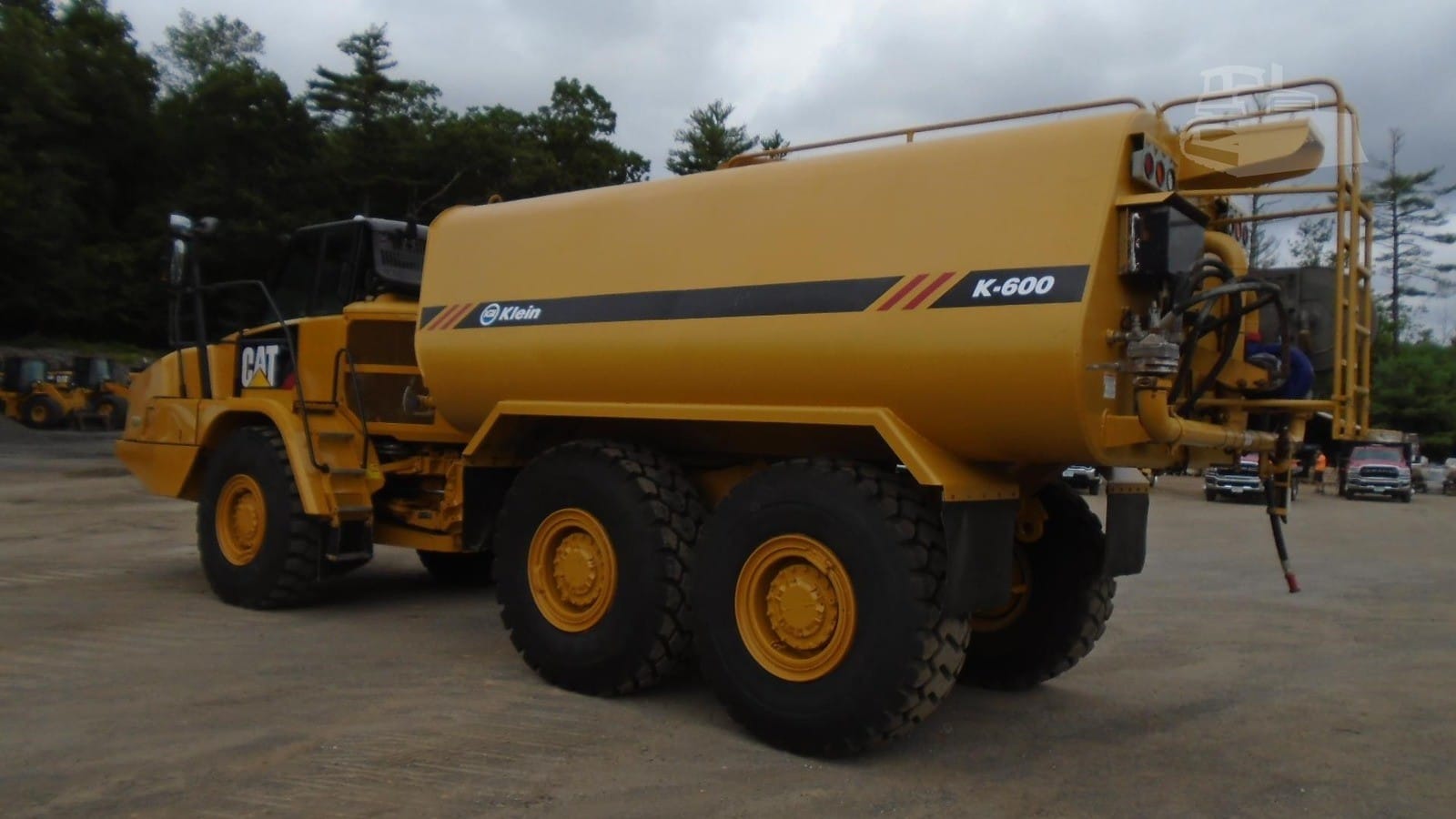 2016 Caterpillar 730C Water Truck for sale in Windham, NH - listing photo 6 of 7